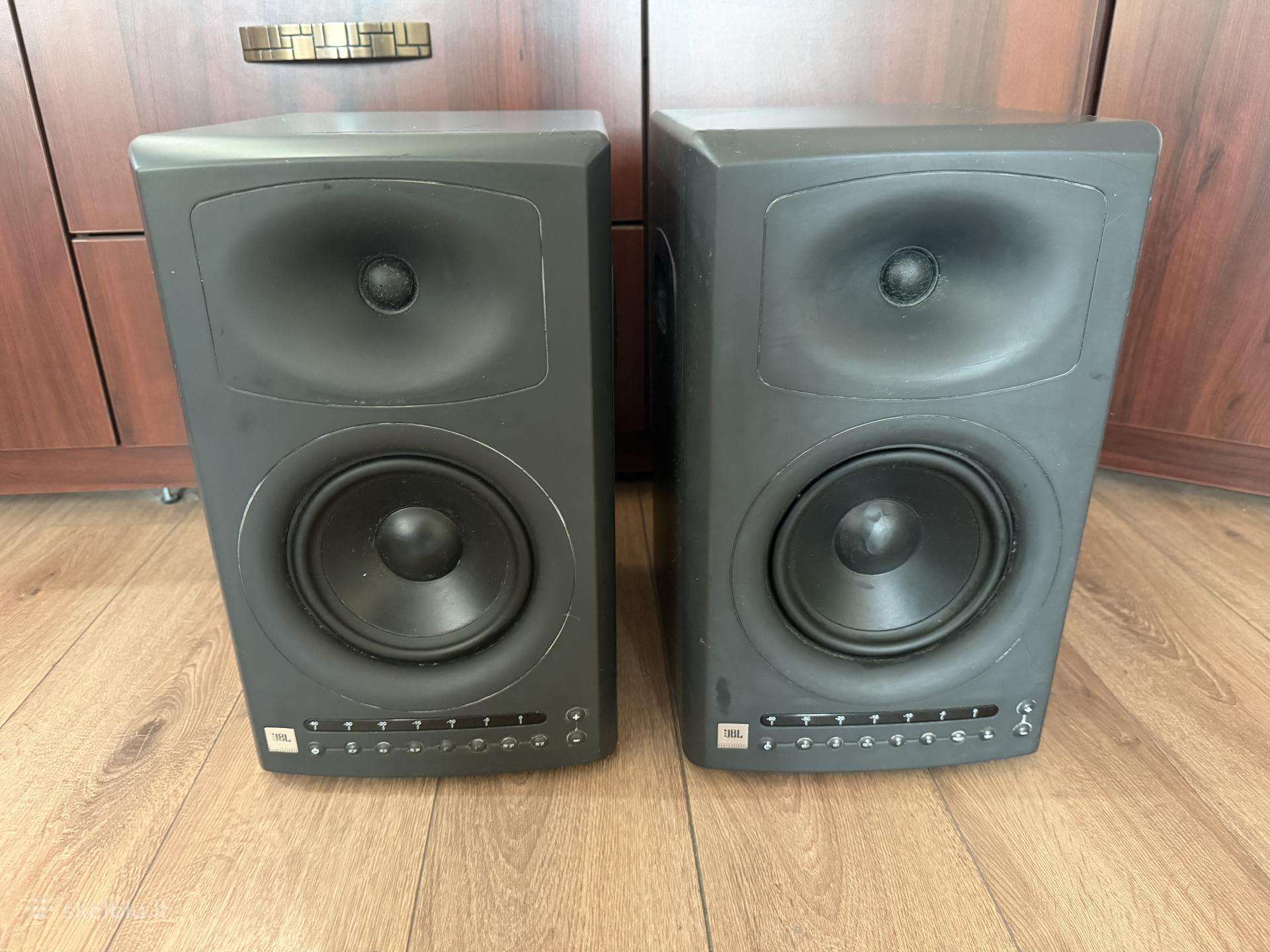 Jbl kolonėlės Lsr4326p