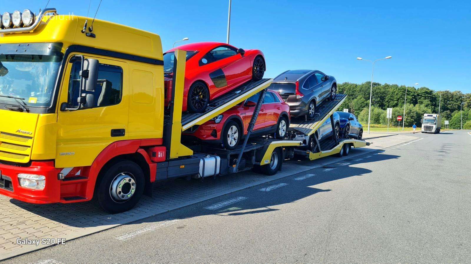 Ieškome autovežių vairuotojų!