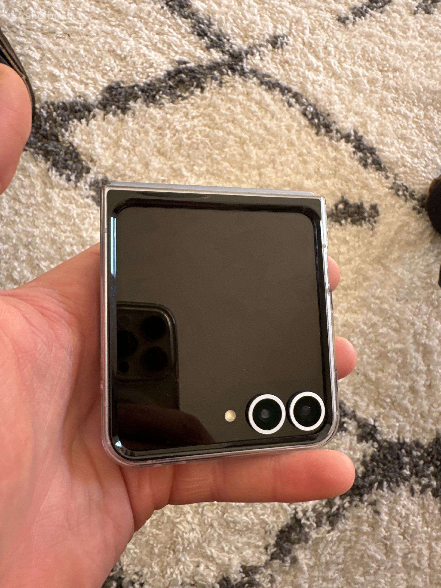 Galaxy Z Flip6