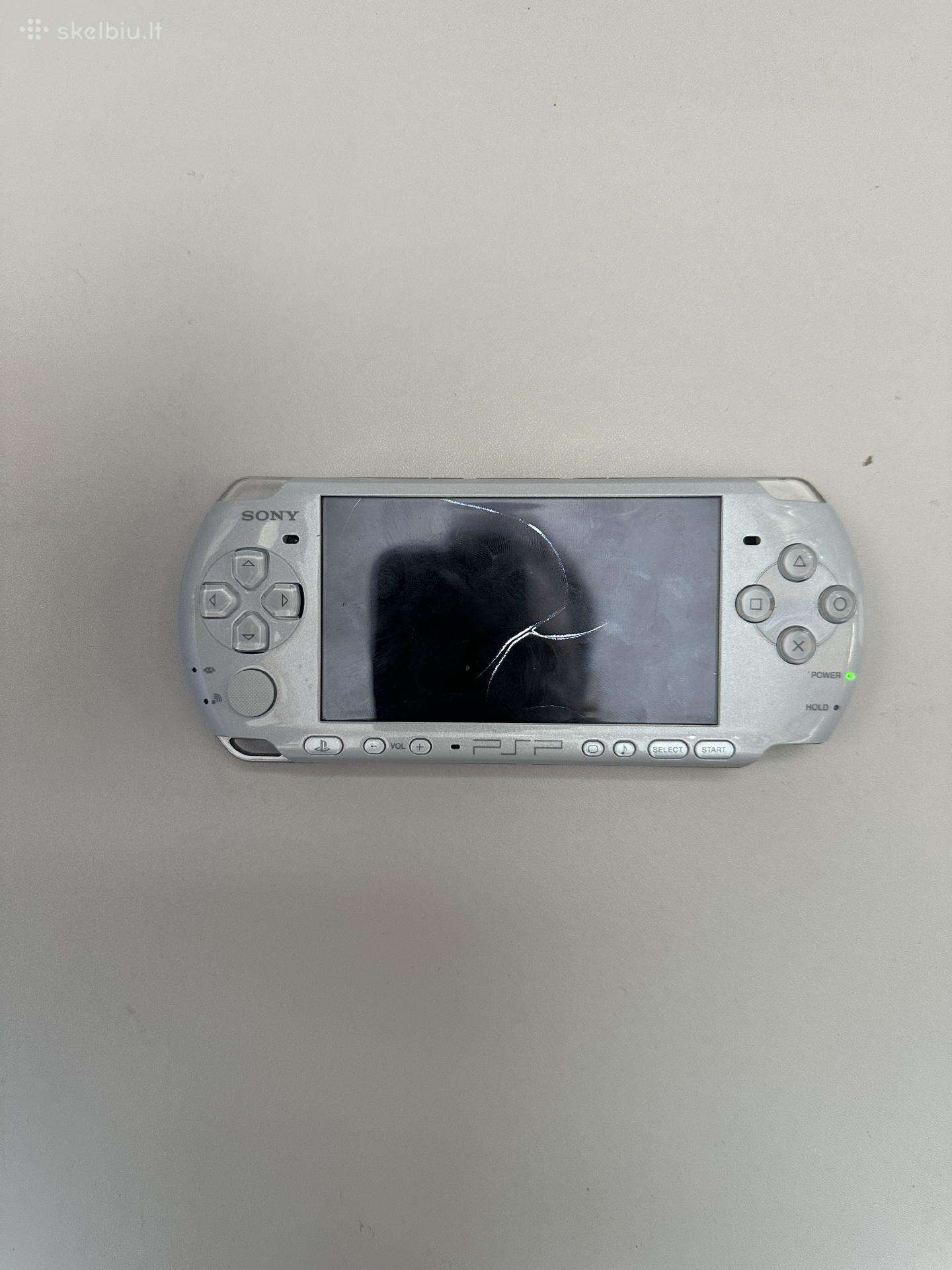Playstaion partable 3004. PSP