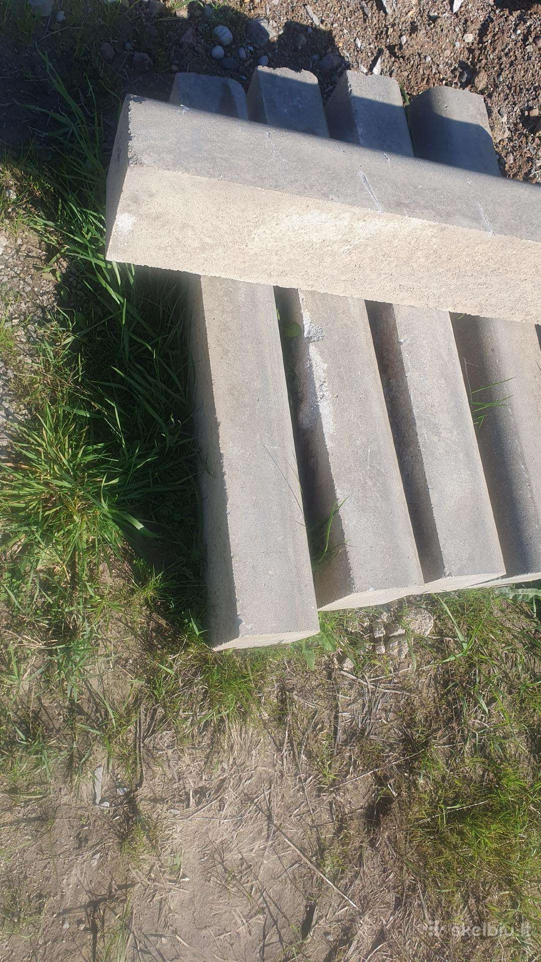Kelio bortai 1002215 cm – naudoti, tvirti
