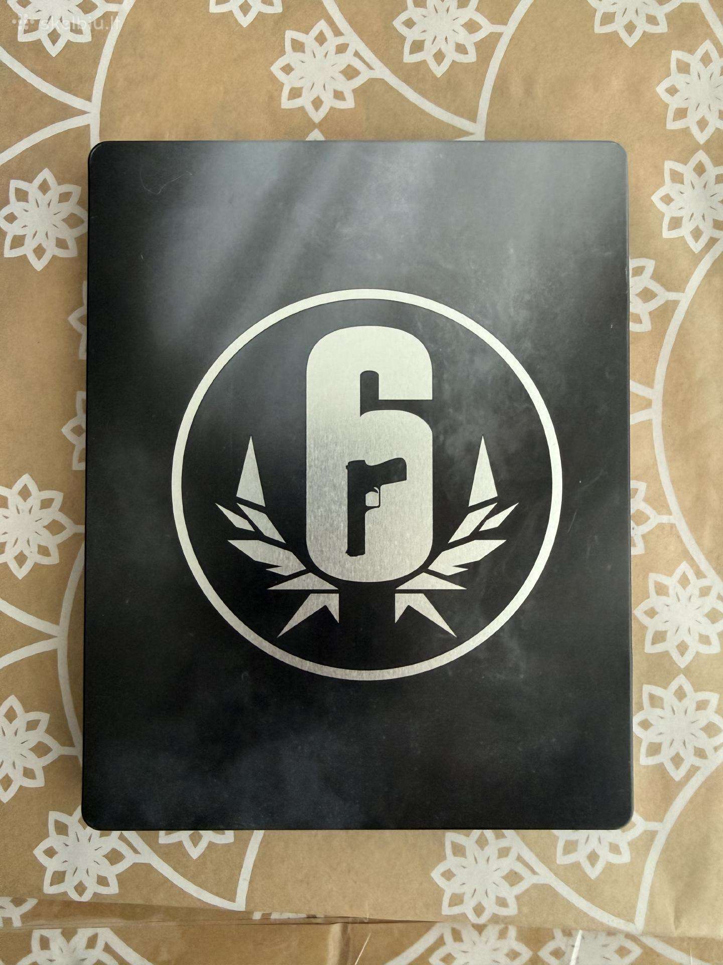 Rainbow Six Siege Ps4 + Steelbook dėklas