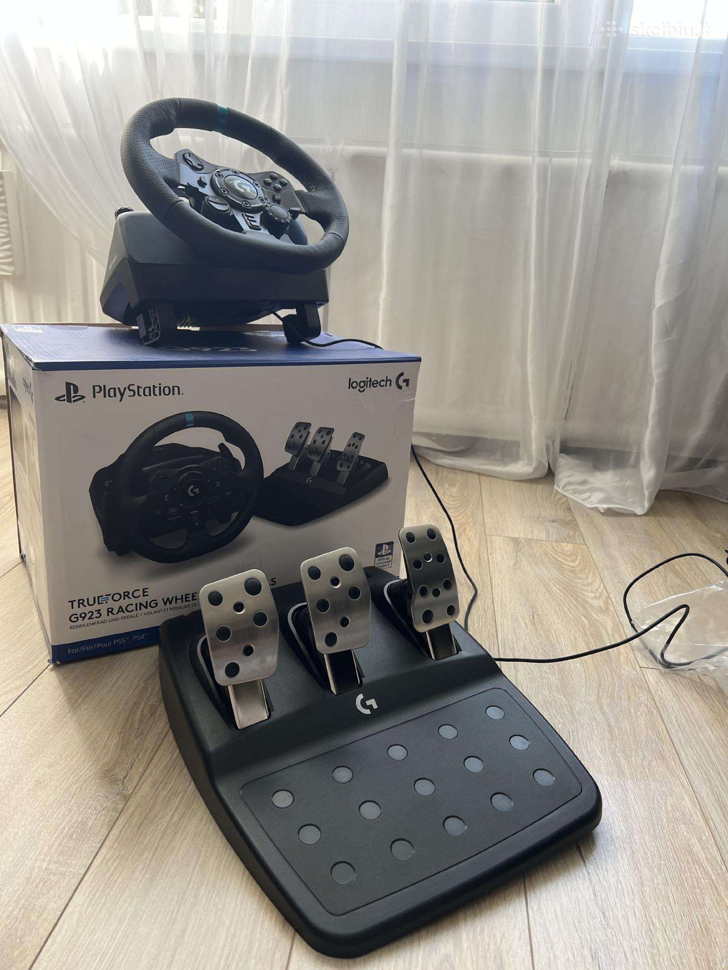 Logitech G923 Trueforce + pedalai Ps5 / Ps4 / Pc