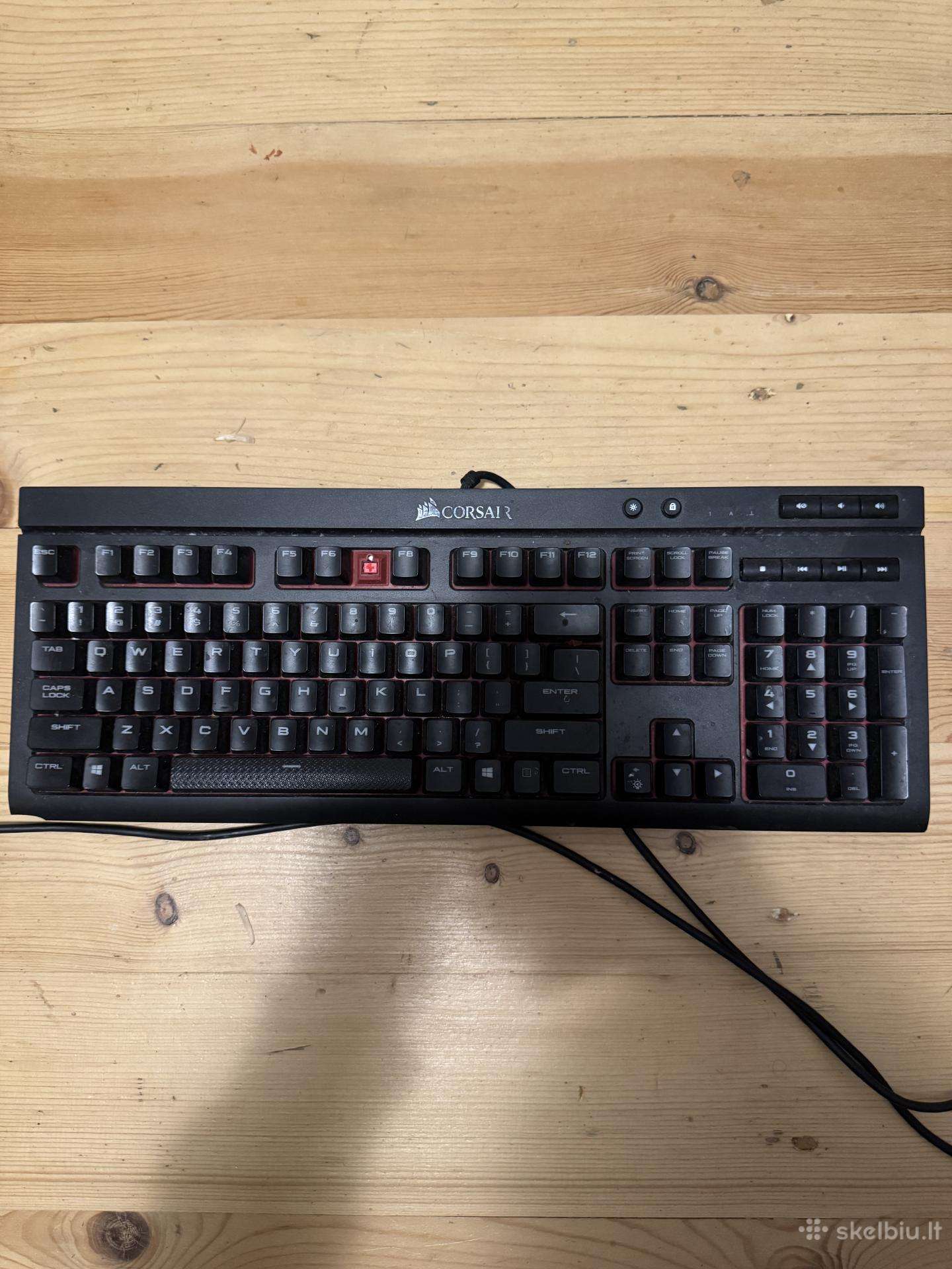 Corsair k68 klaviatura