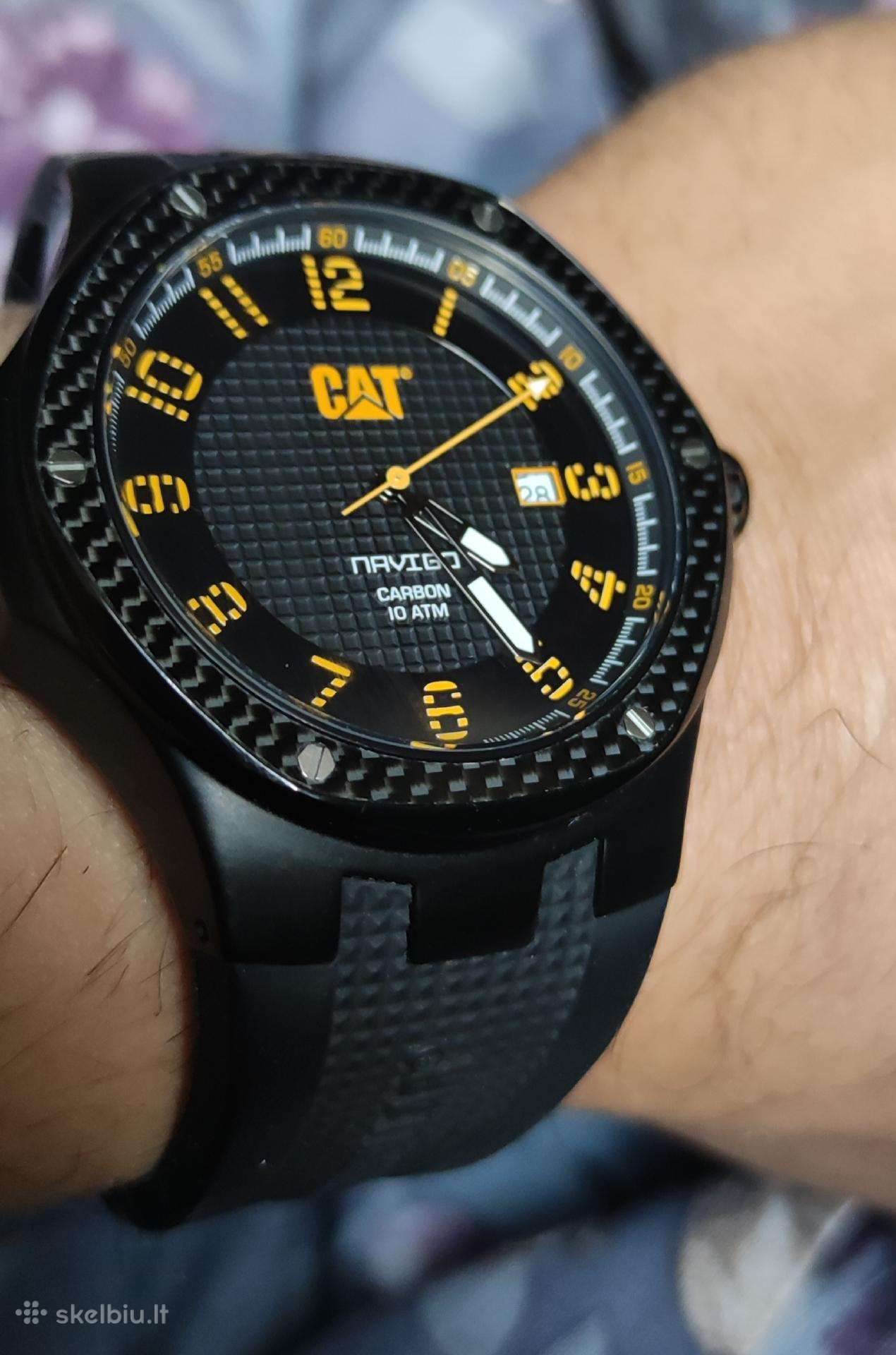 Cat carbon laikrodis