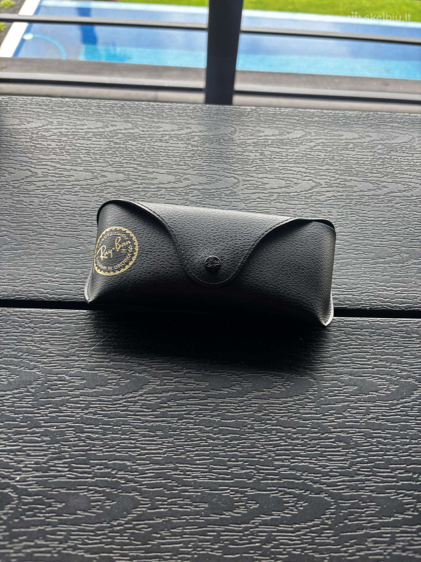 Ray-ban