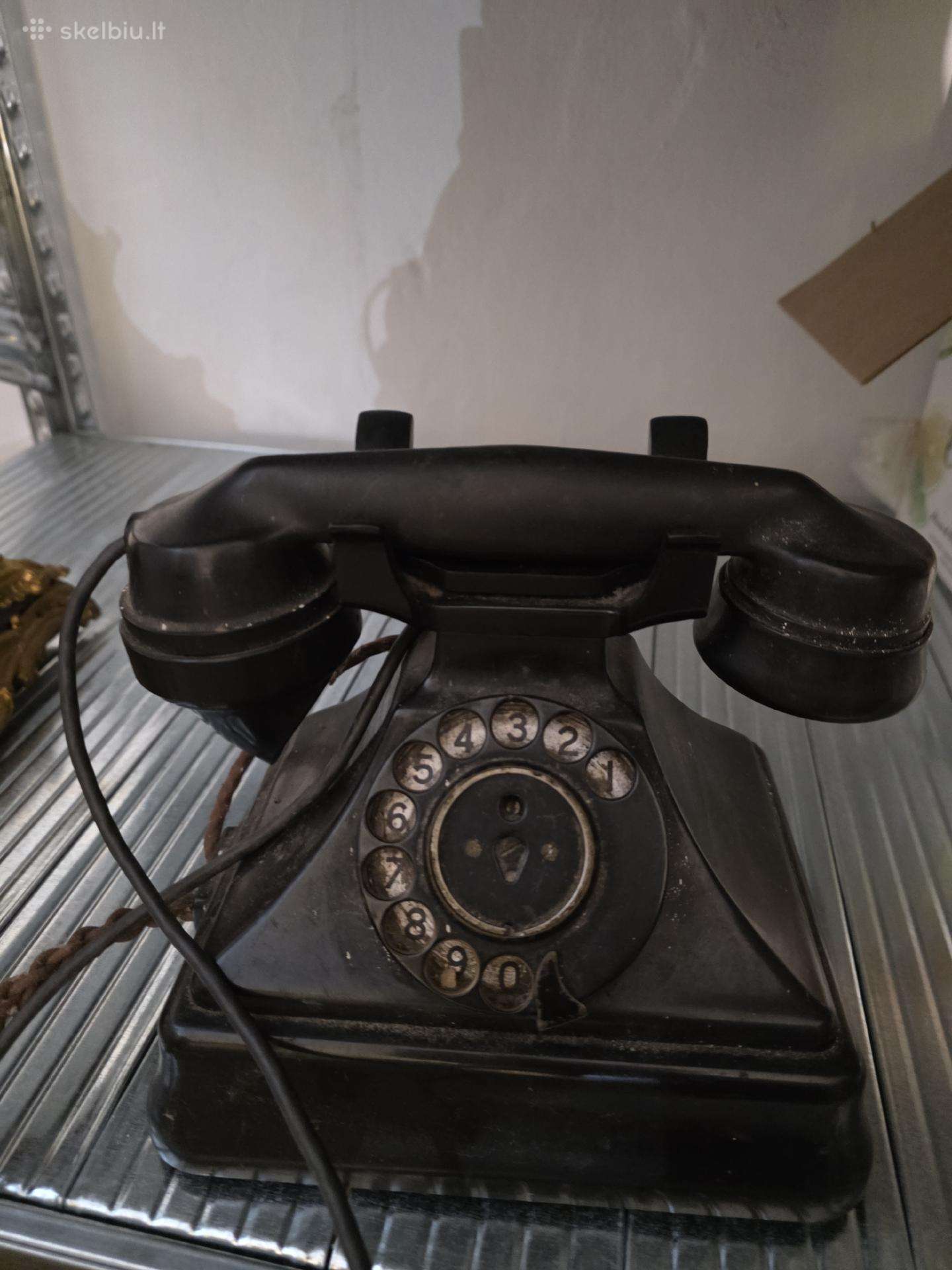 Tarpukario laikų telefonas