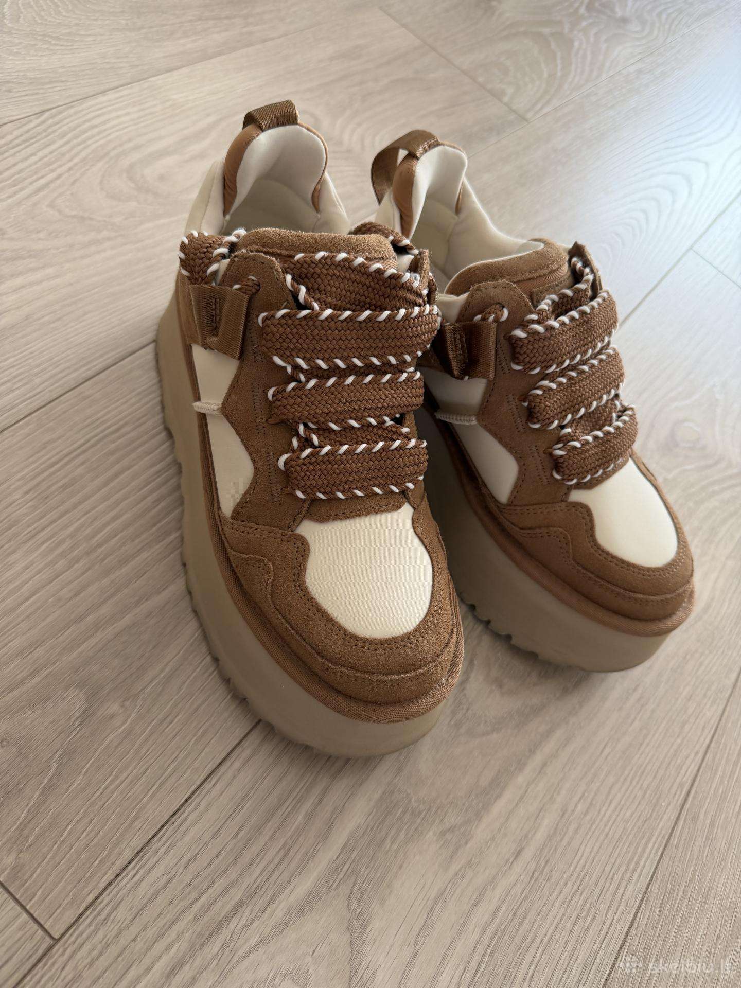 Ugg Astromel