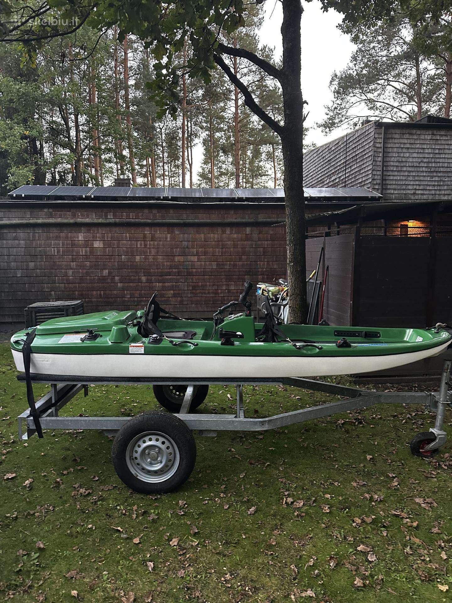 Aquanami Jetangler žvejybinė baidarė su priekaba