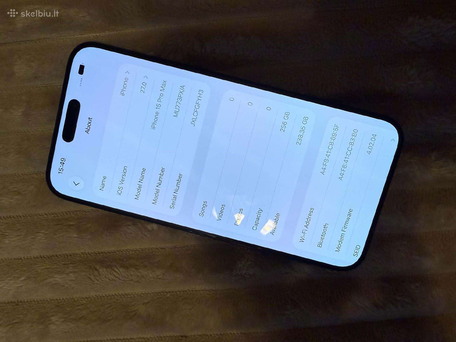 Parduodamas iPhone 15 Pro Max.