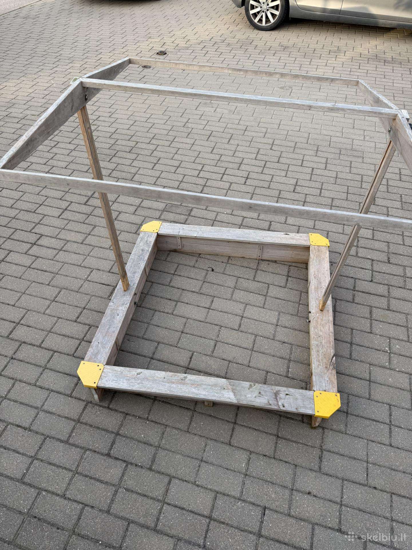 Dovanojam vaikišką smėlio dėžę