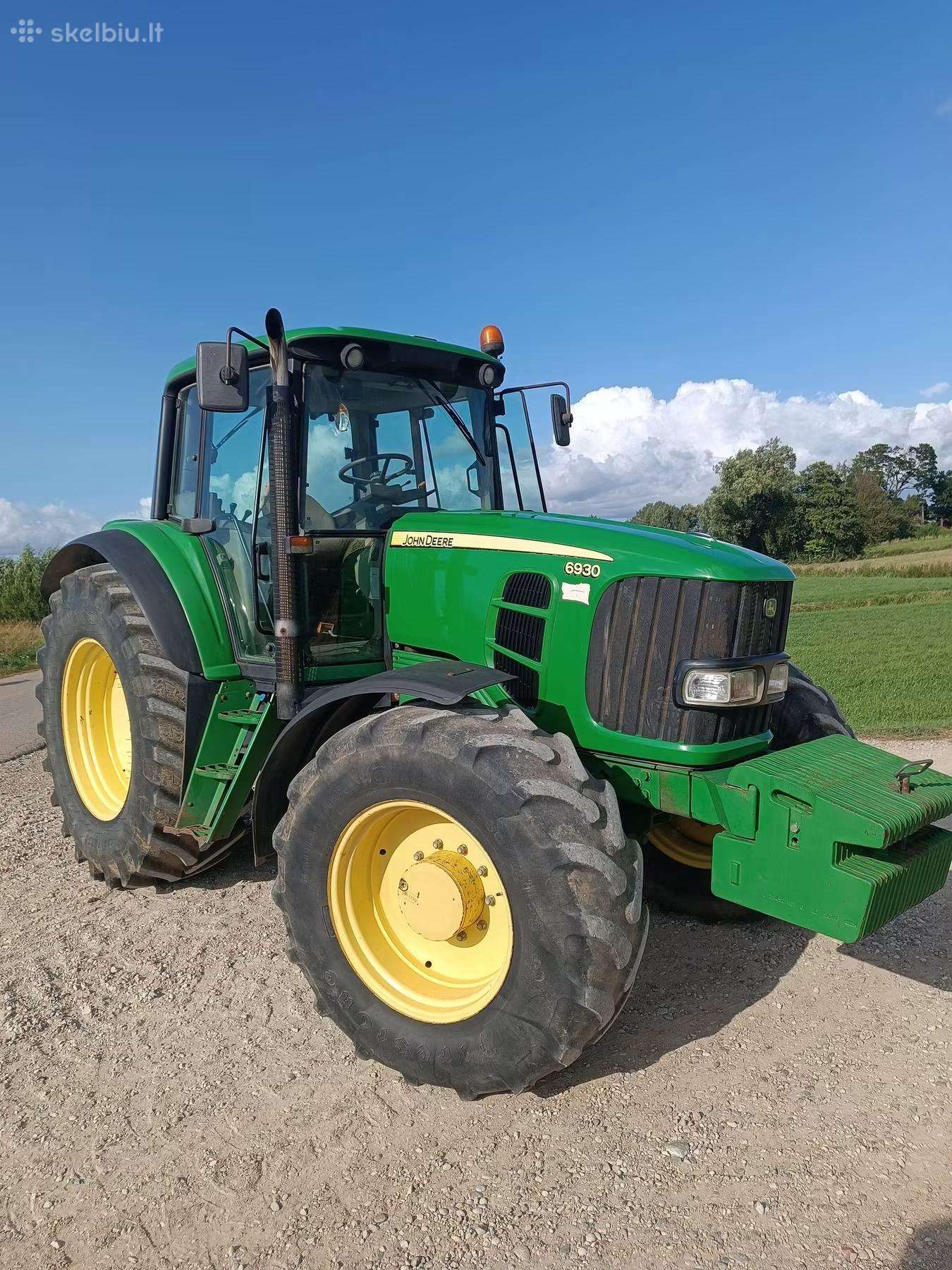 Traktorius john deere 6930