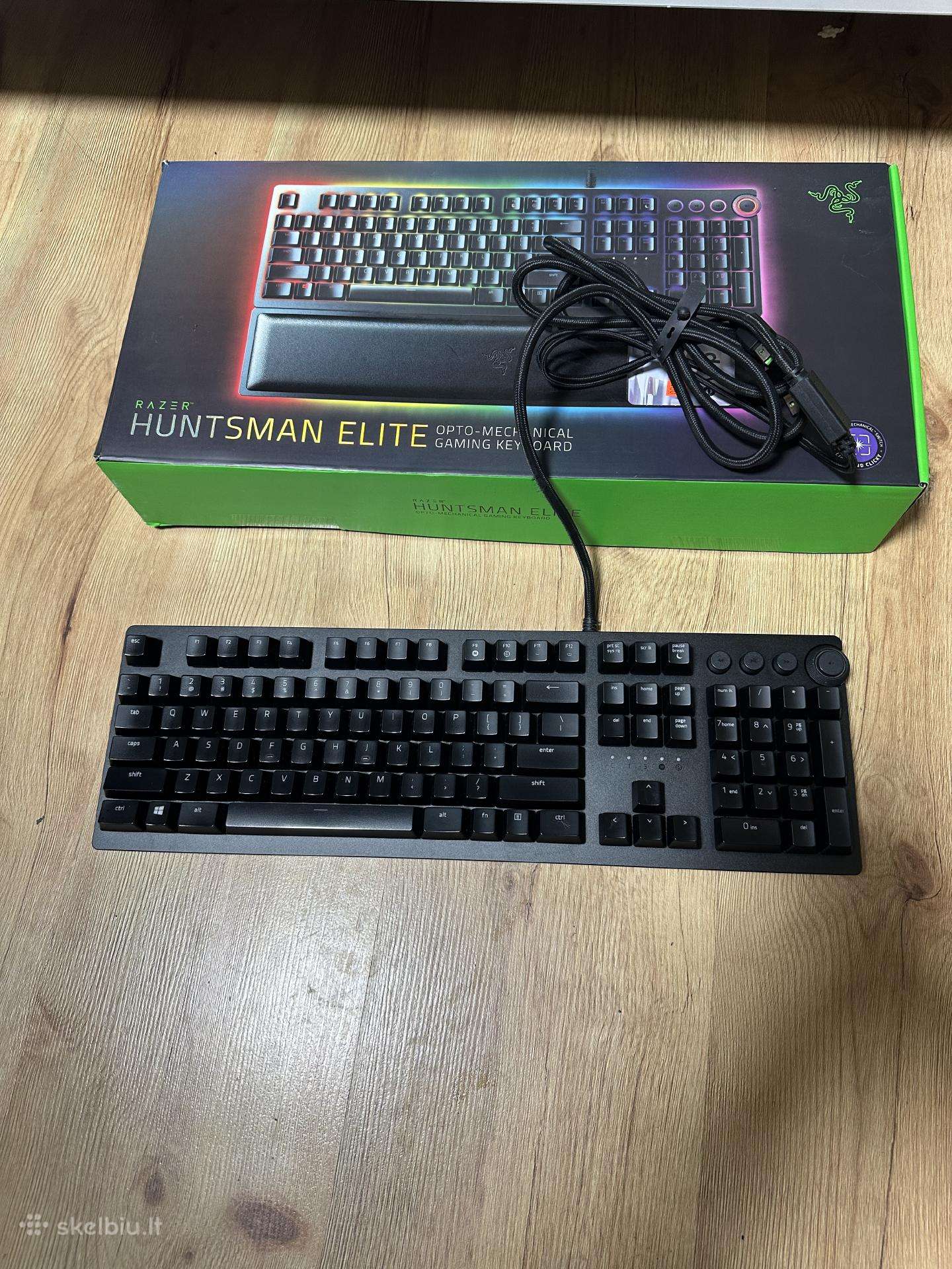 Razer Hunstman Elite ir Razer Basilisk V3