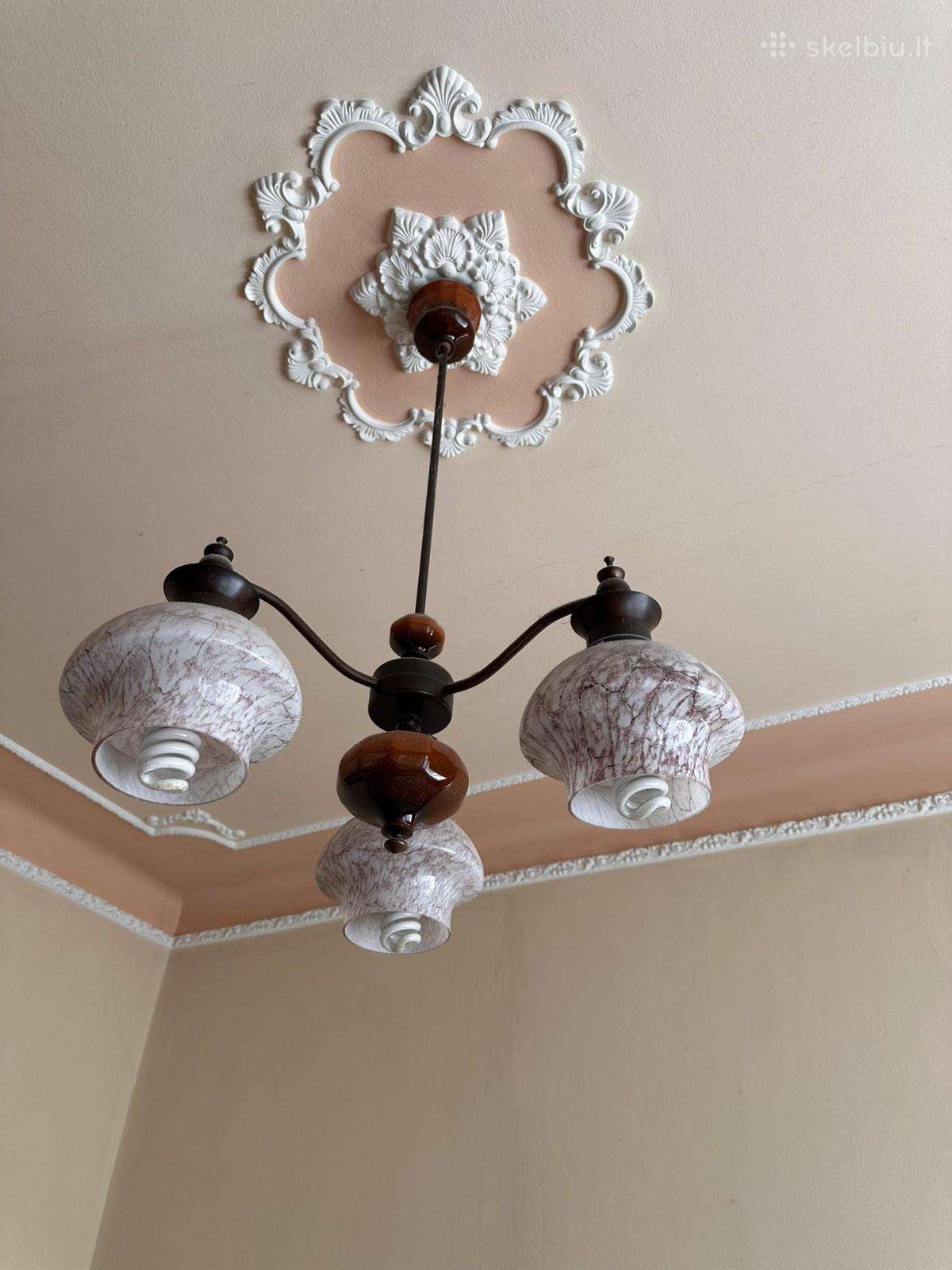 Senoviniai šviestuvai lubiniai ir sieniniai