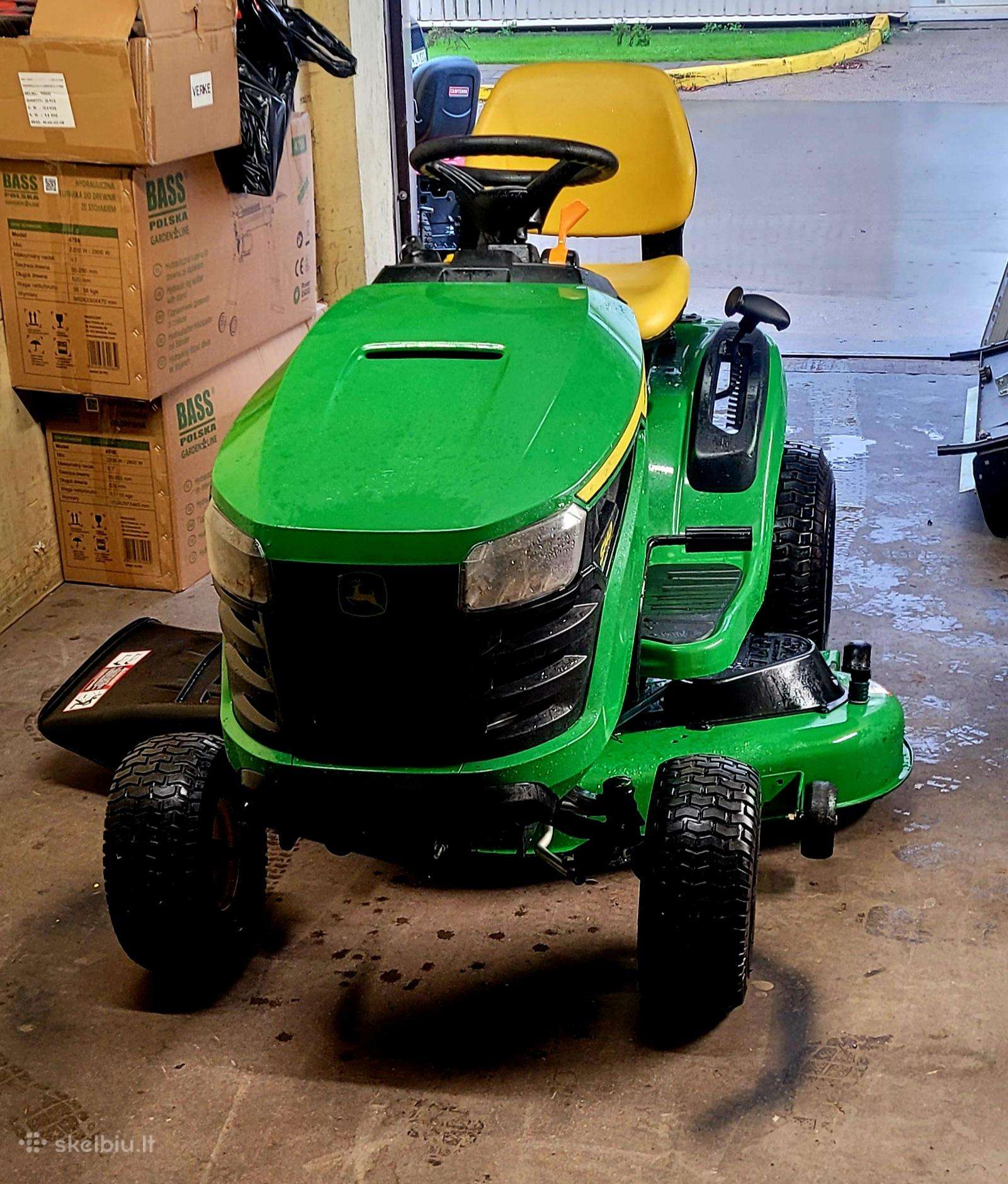 John deere S140