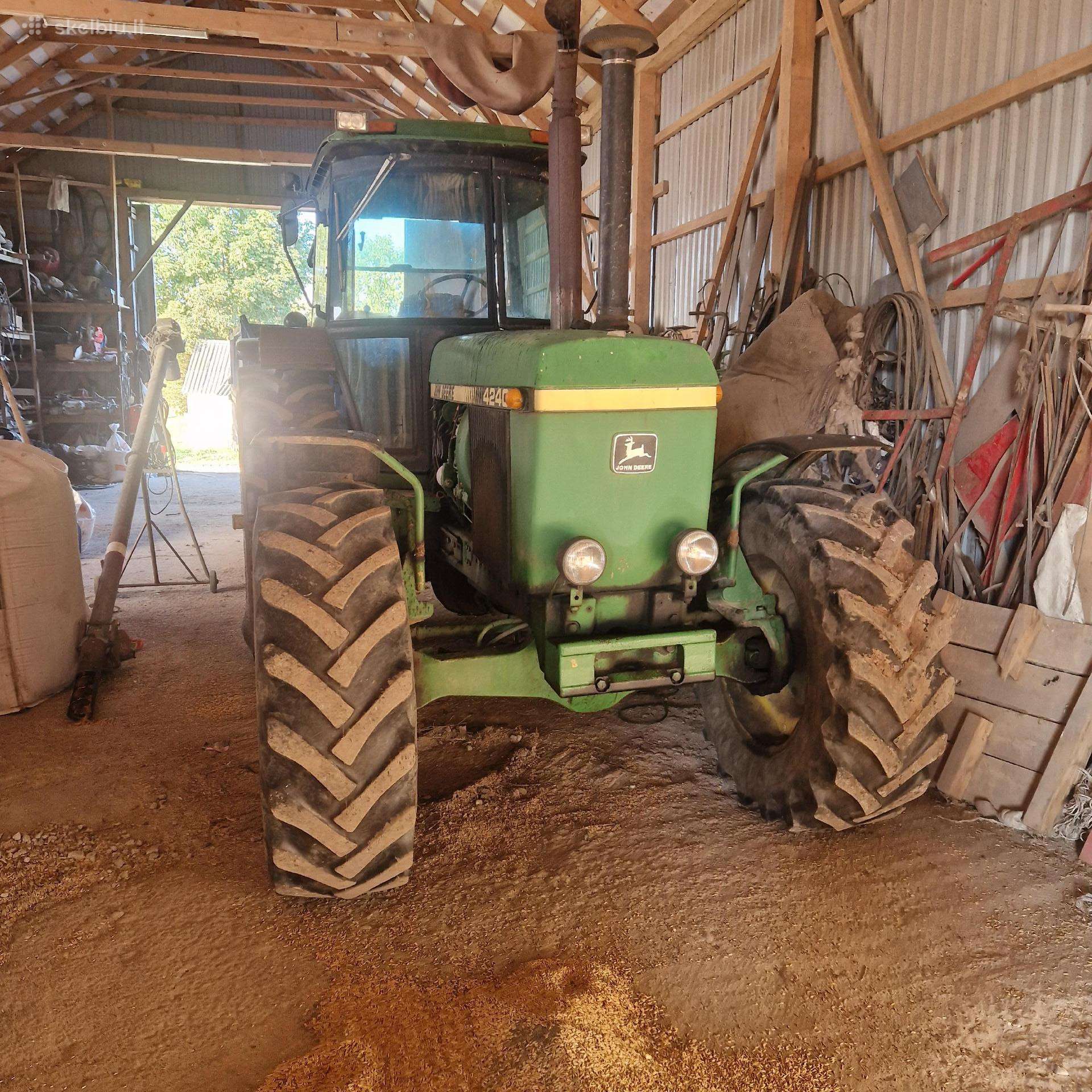 John Deere Traktorius