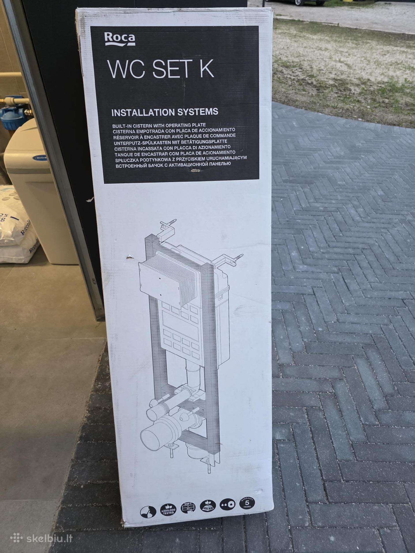 Nauja potinkinė WC sistema Roca WC Set K