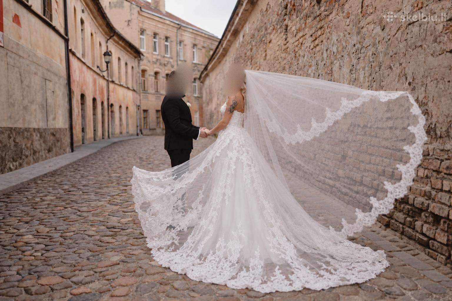 Vienetinė vestuvinė suknelė ivory spalvos
