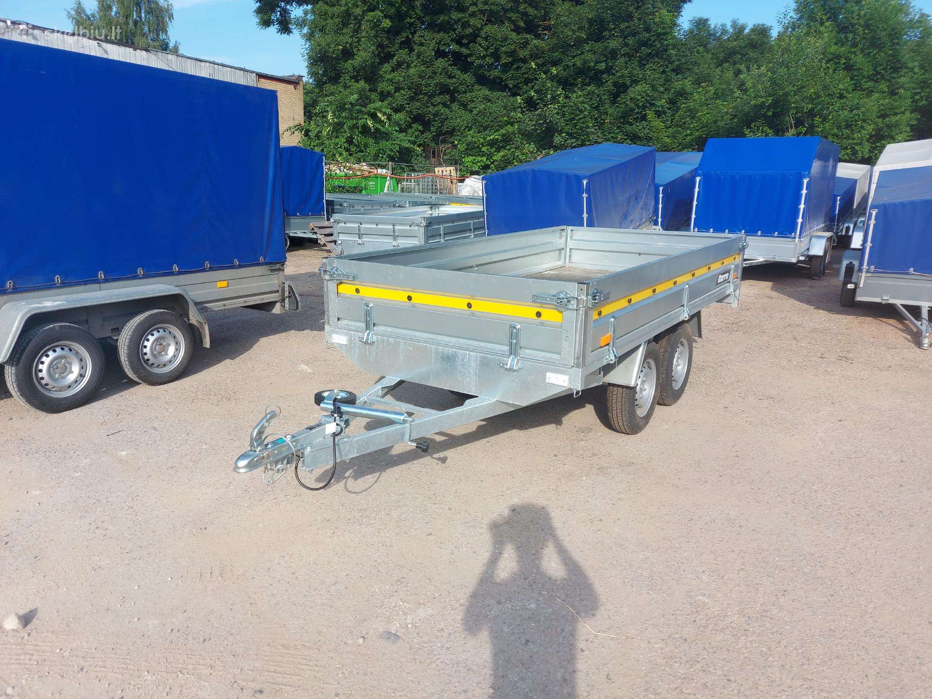 -Kita-, passenger car trailers