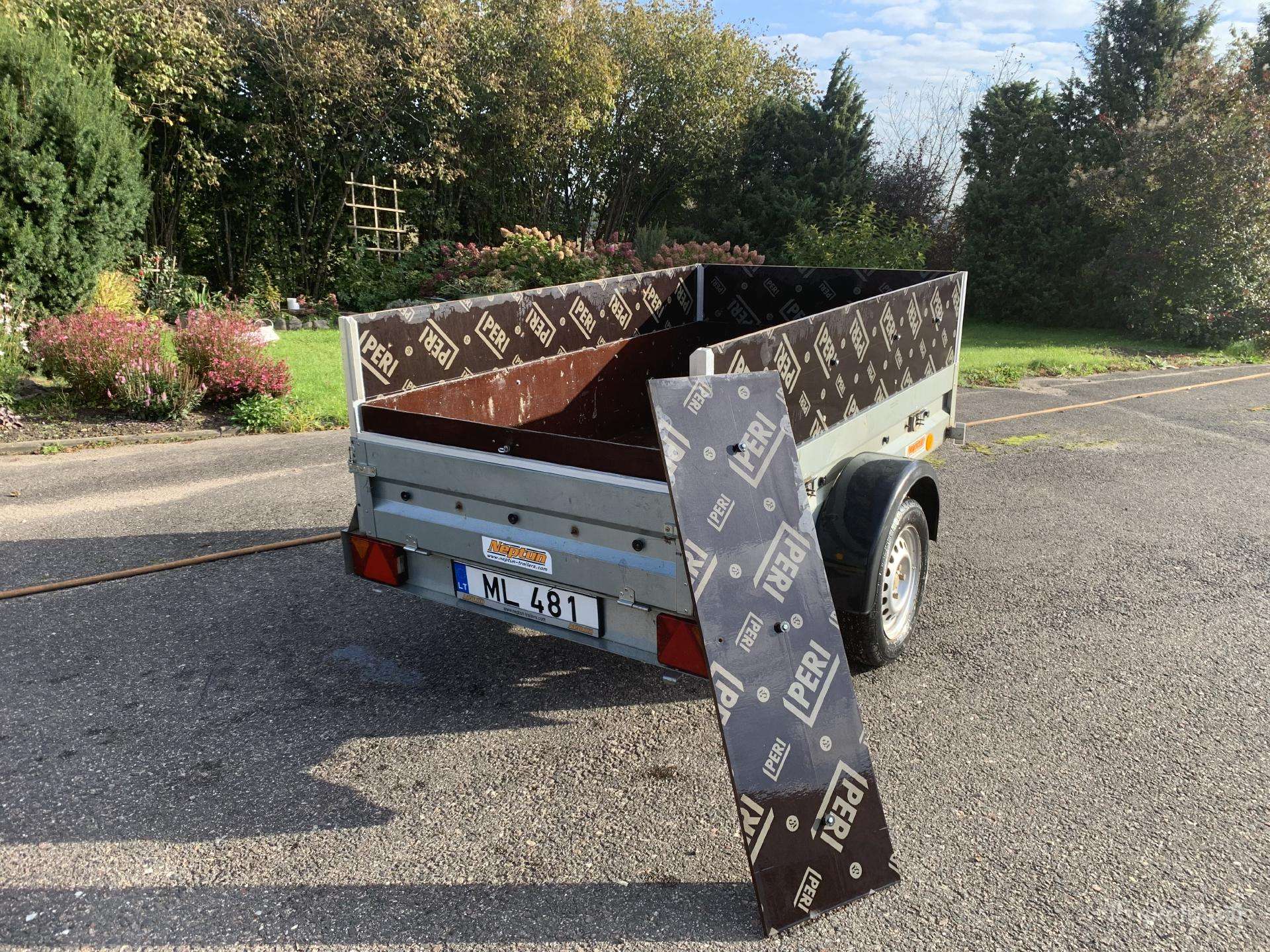 Neptun, passenger car trailers