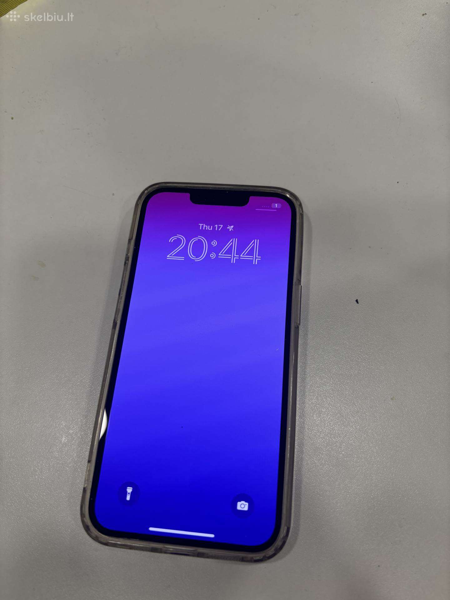 iPhone 13