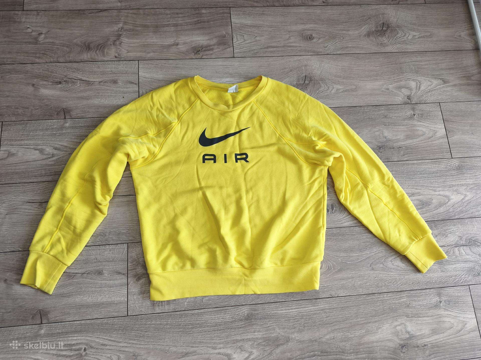 Parduodu Nike džemperį S oversize