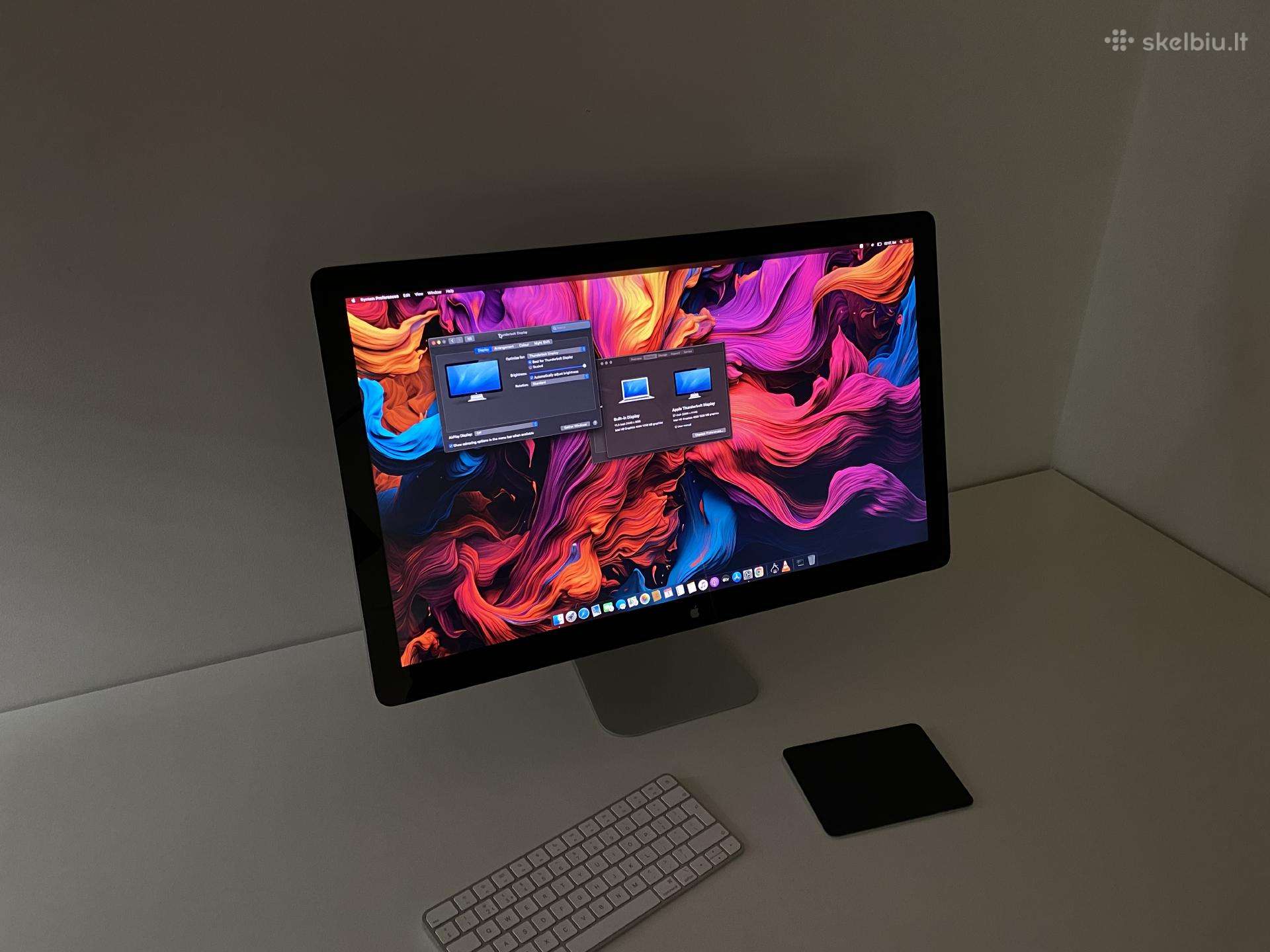 Apple Thunderbolt Display (27 colių) monitorius.