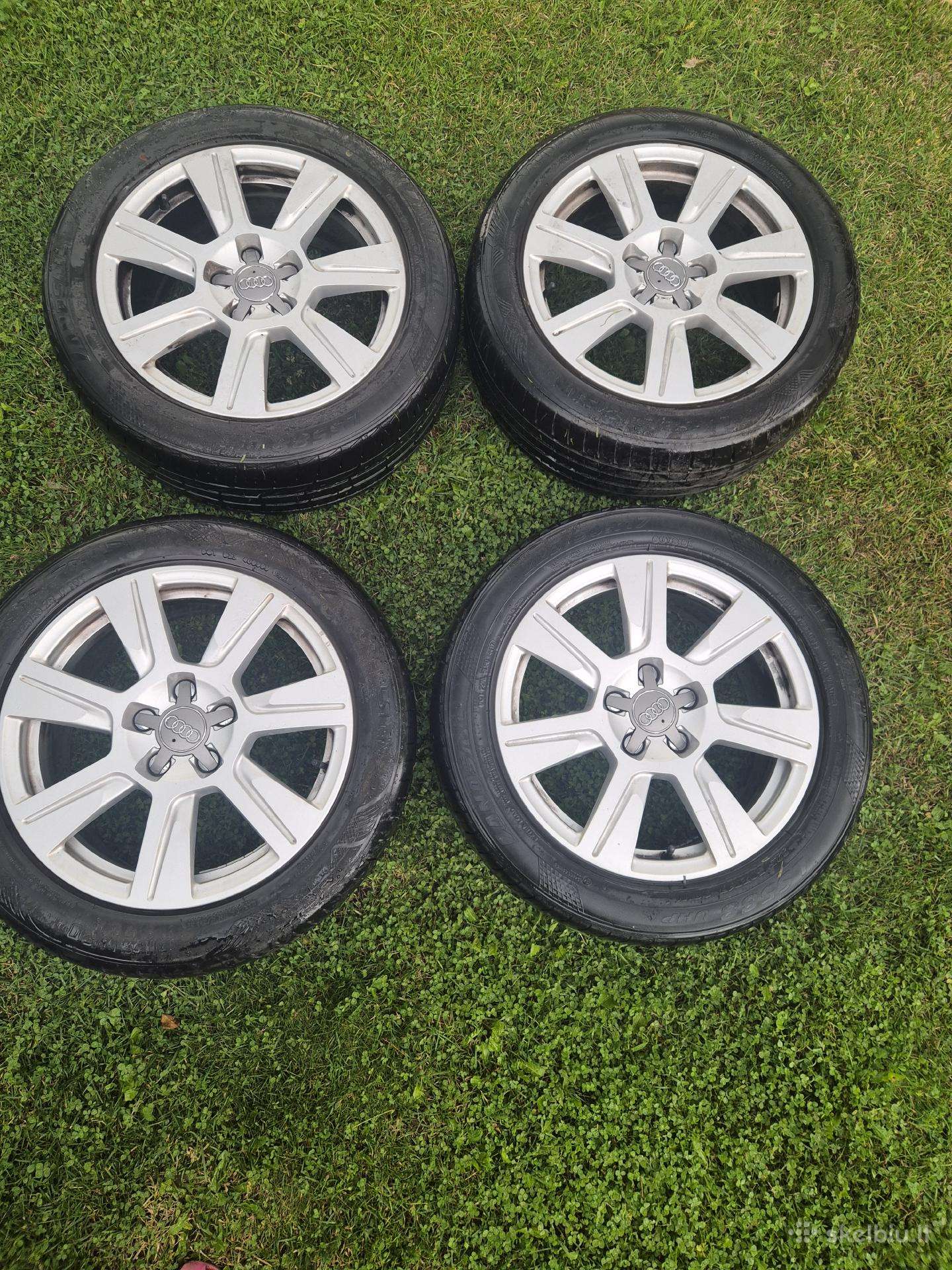 Audi padangos 225/50/zr17 su ratlankiais