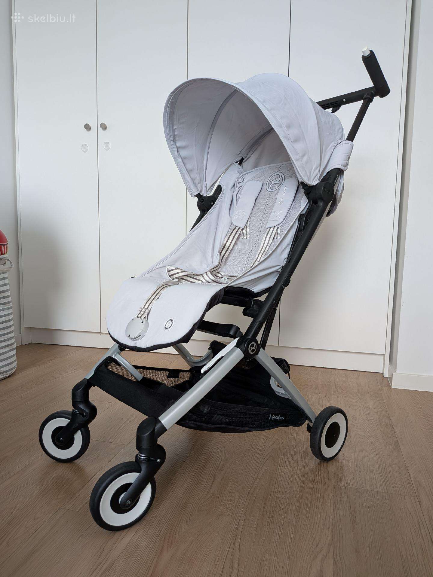 Stroller Cybex Libelle with an umbrella