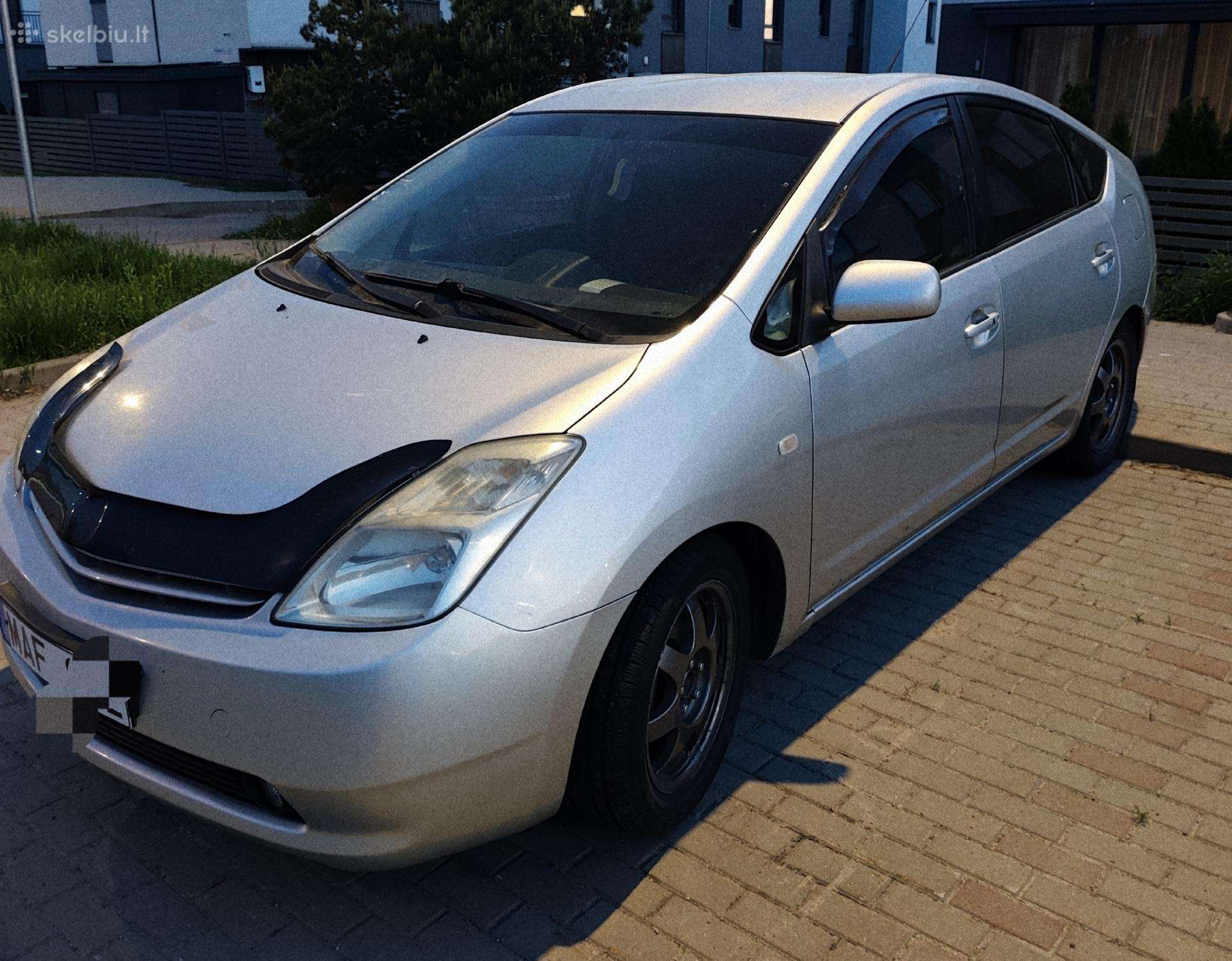 Toyota Prius ll nuoma