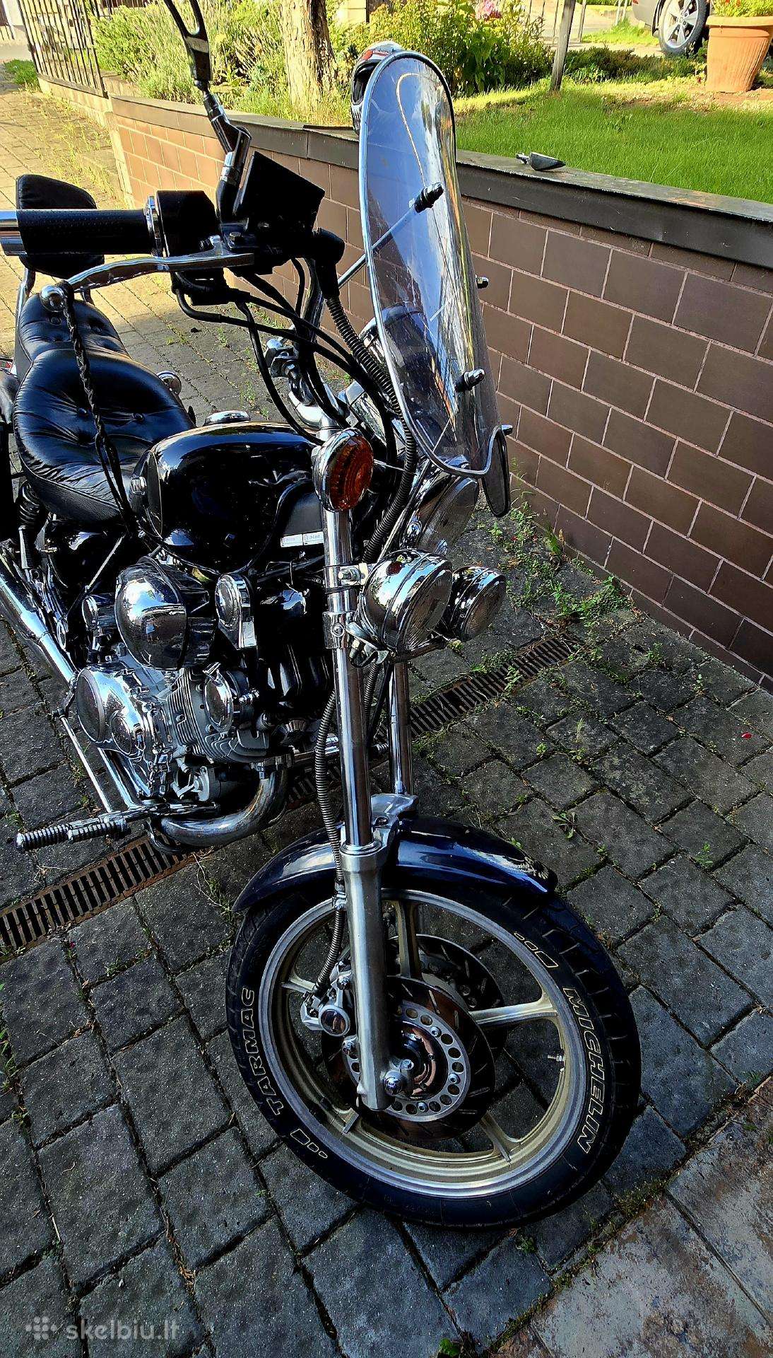 Yamaha XV (Virago) 1100