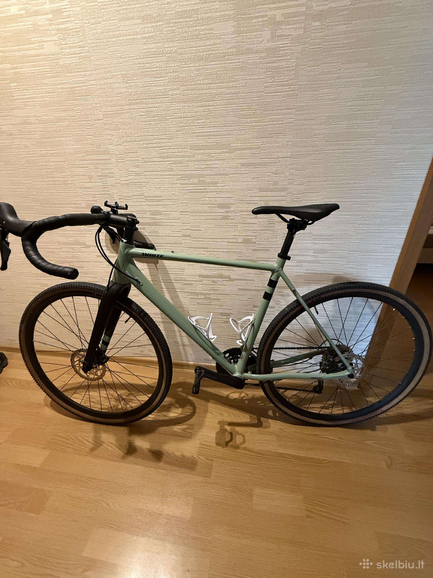 White GX Ltd dviratis