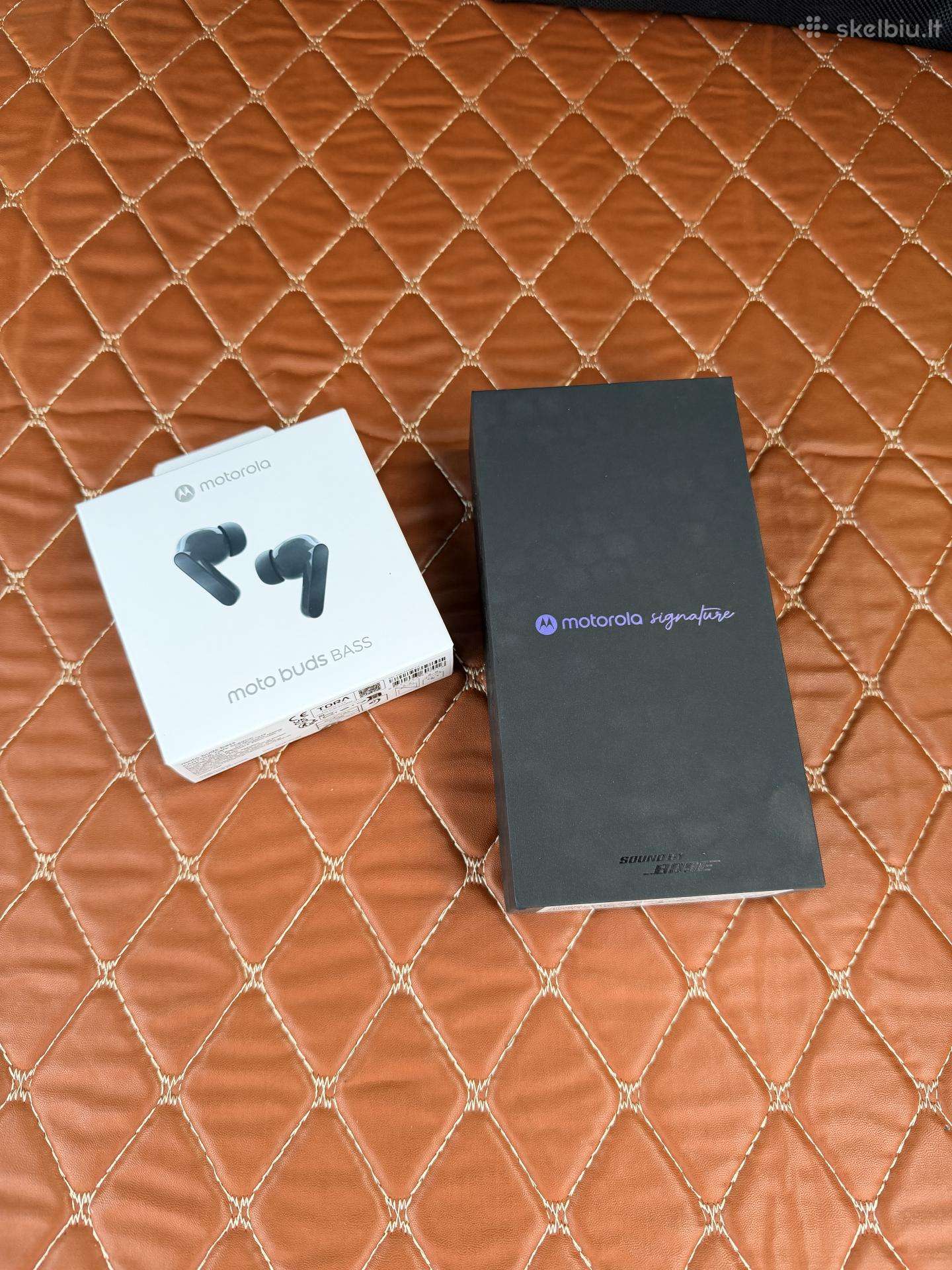 Motoro Signature + Moto Buds Bass