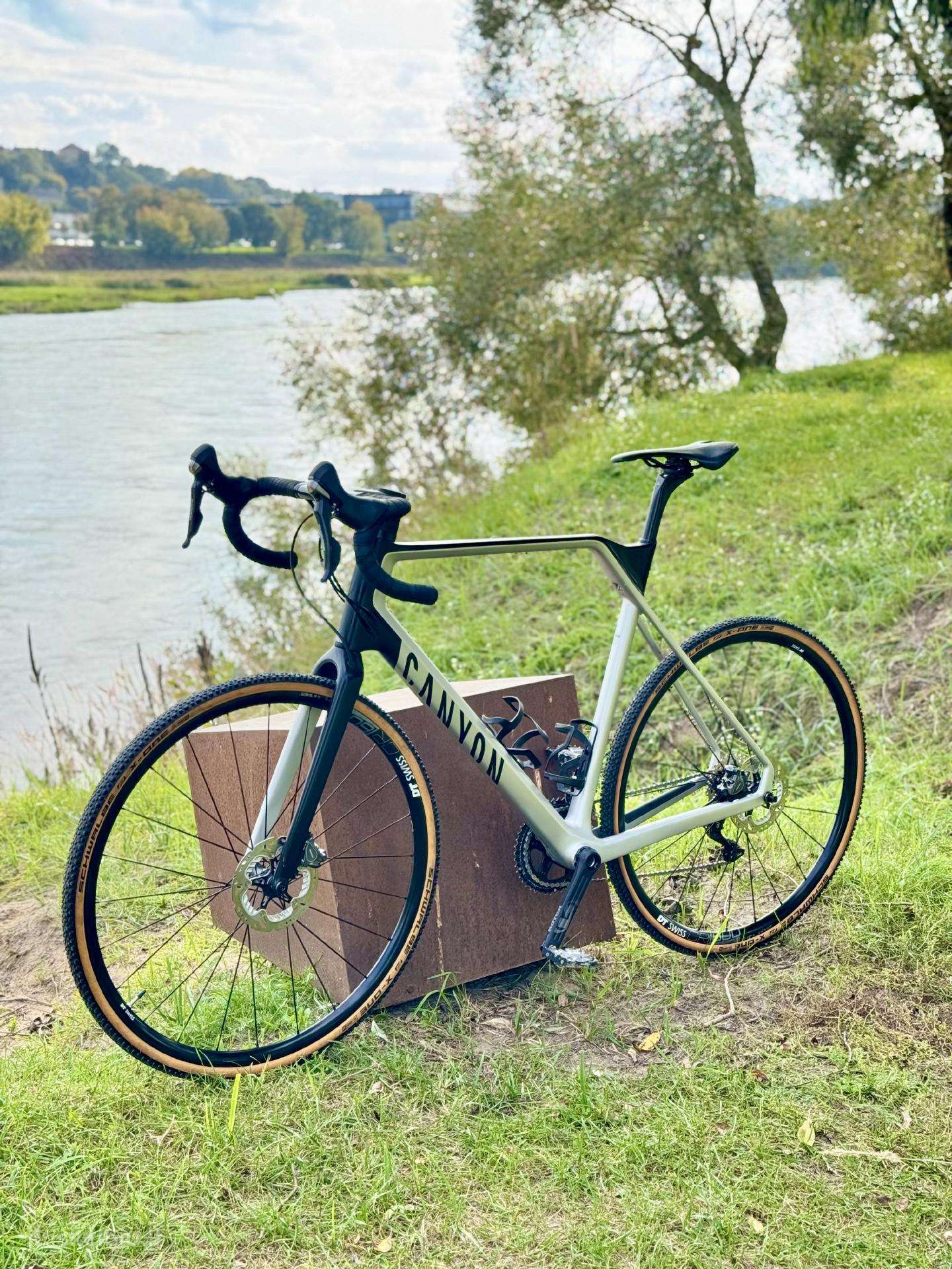 Canyon Inflite CF XL dydis