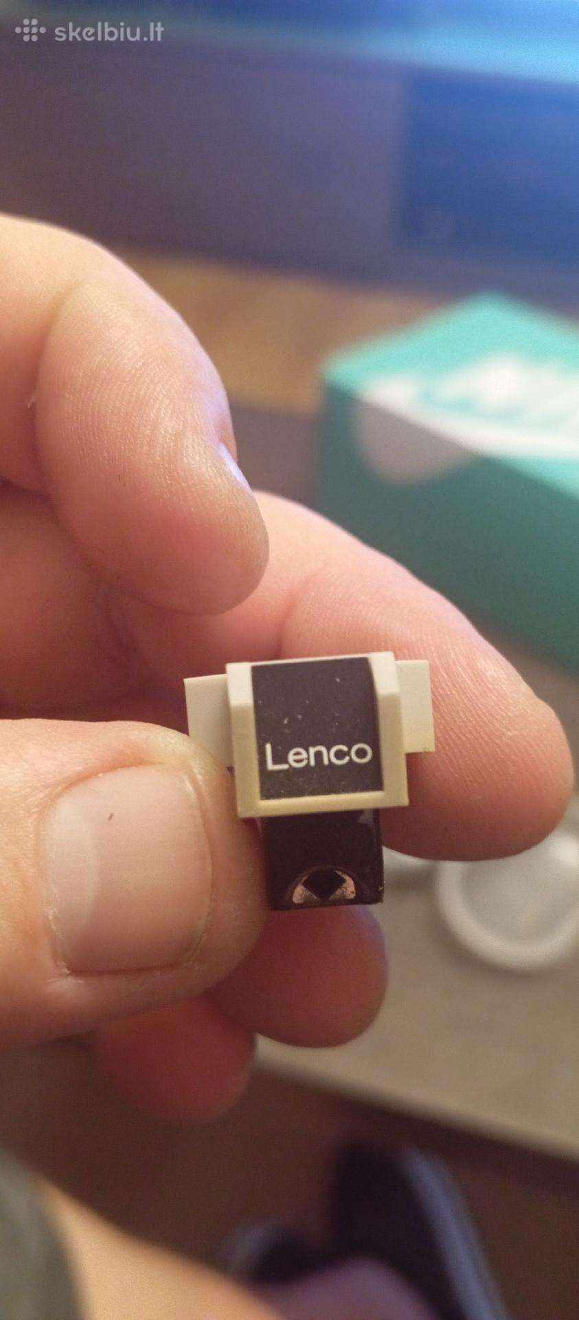 Lenco M 200 galvute be adatos