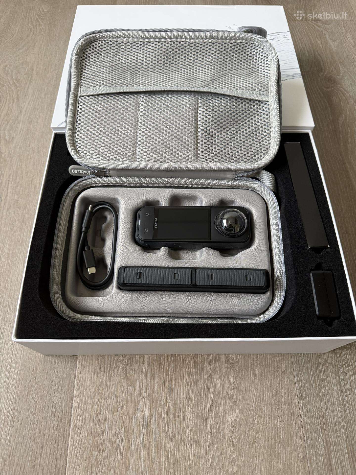 Insta360 X5 Essentials Camera Bundle