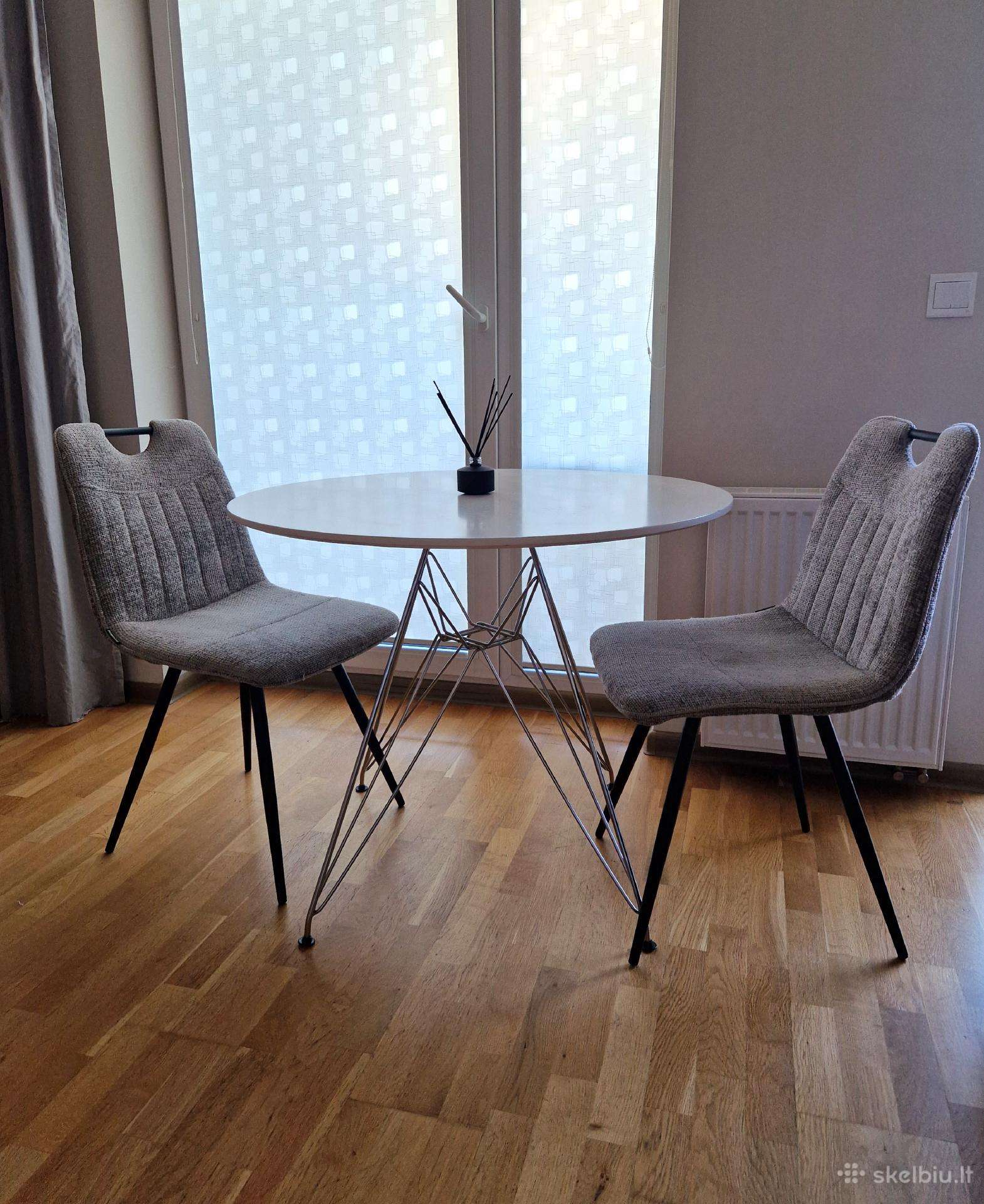 Dvi kėdės (Sofaforma) + stalas dovanų