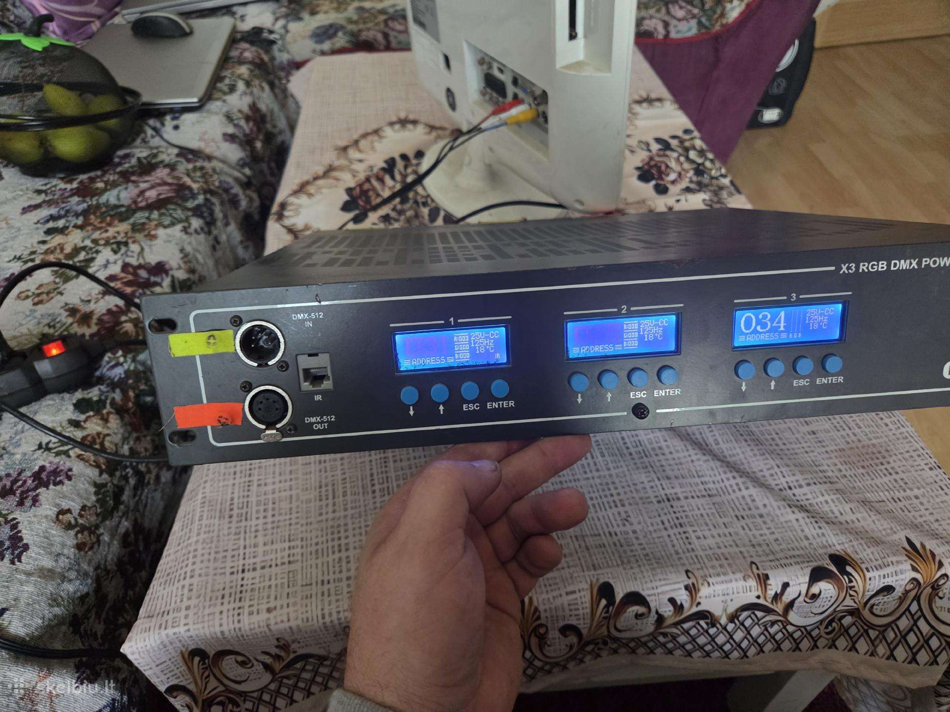 Rgb profesionalus valdiklis