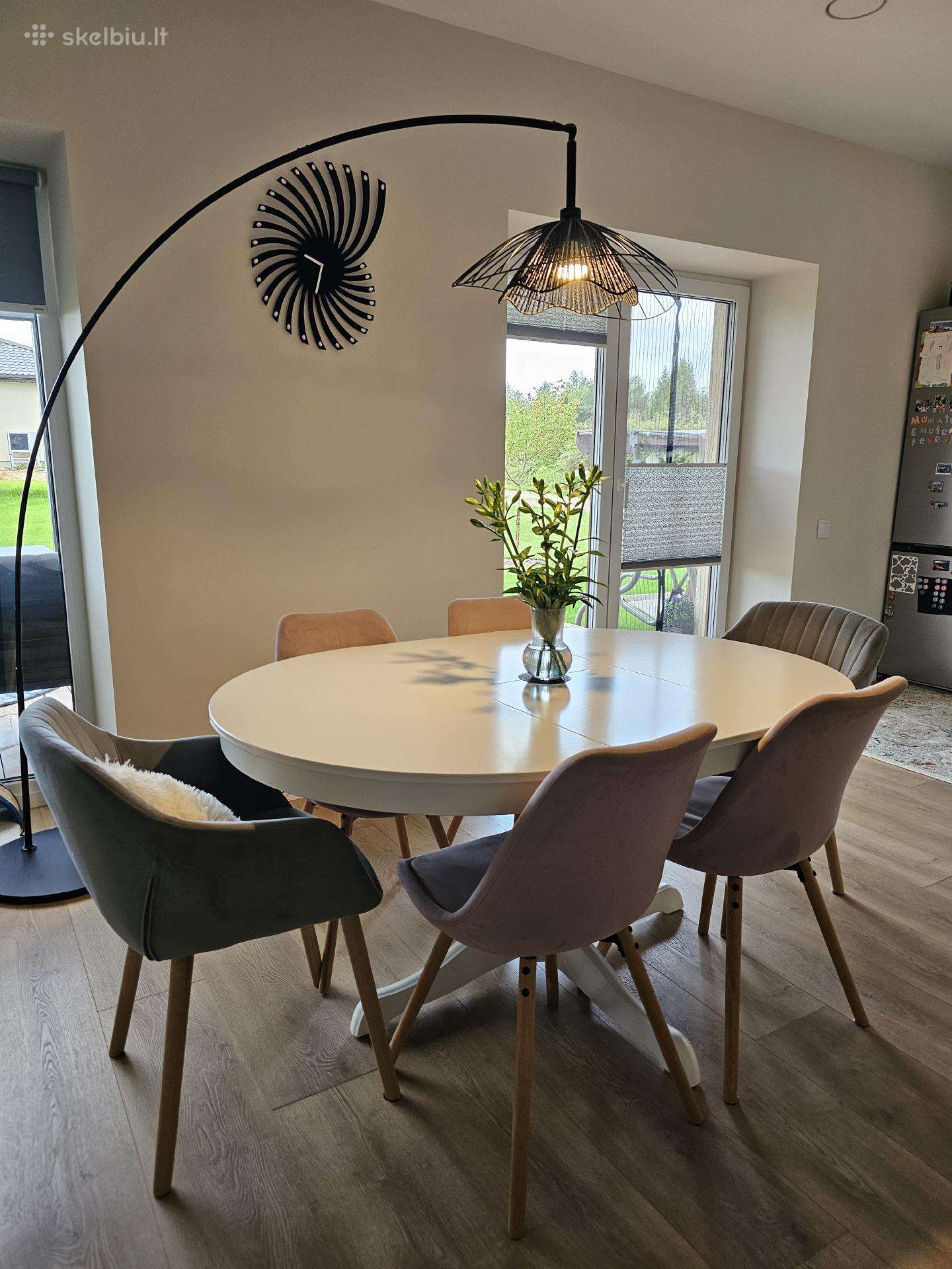 Ikea stalas