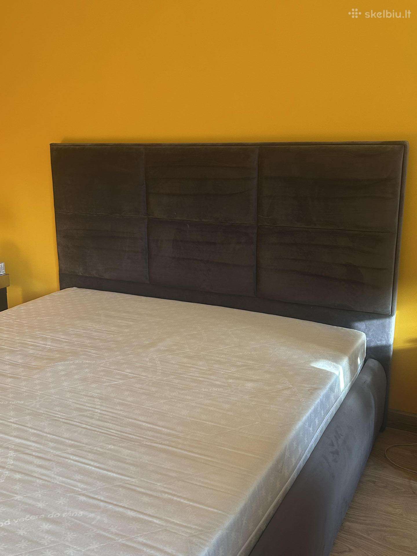 Dvigulė lova