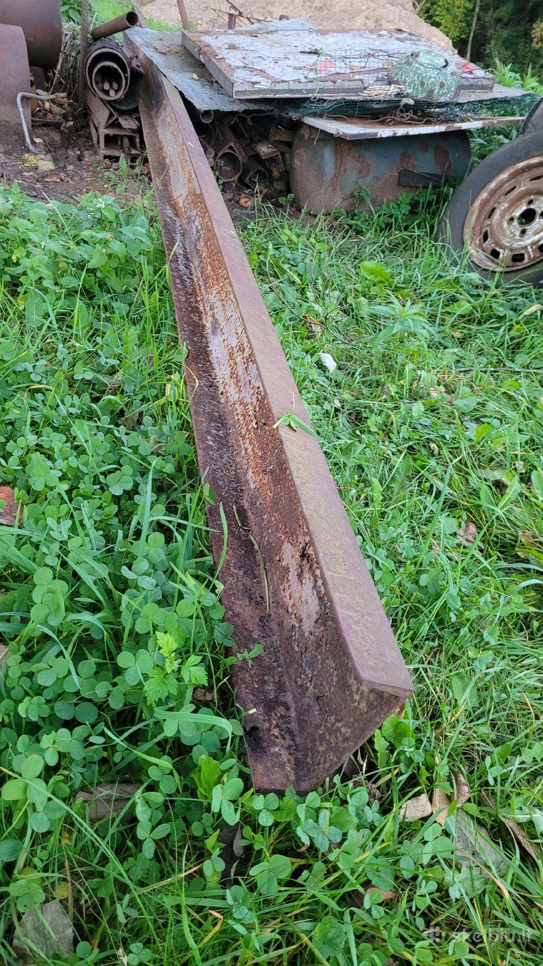 Šveleris ir laiptų pakopos iš švelerio