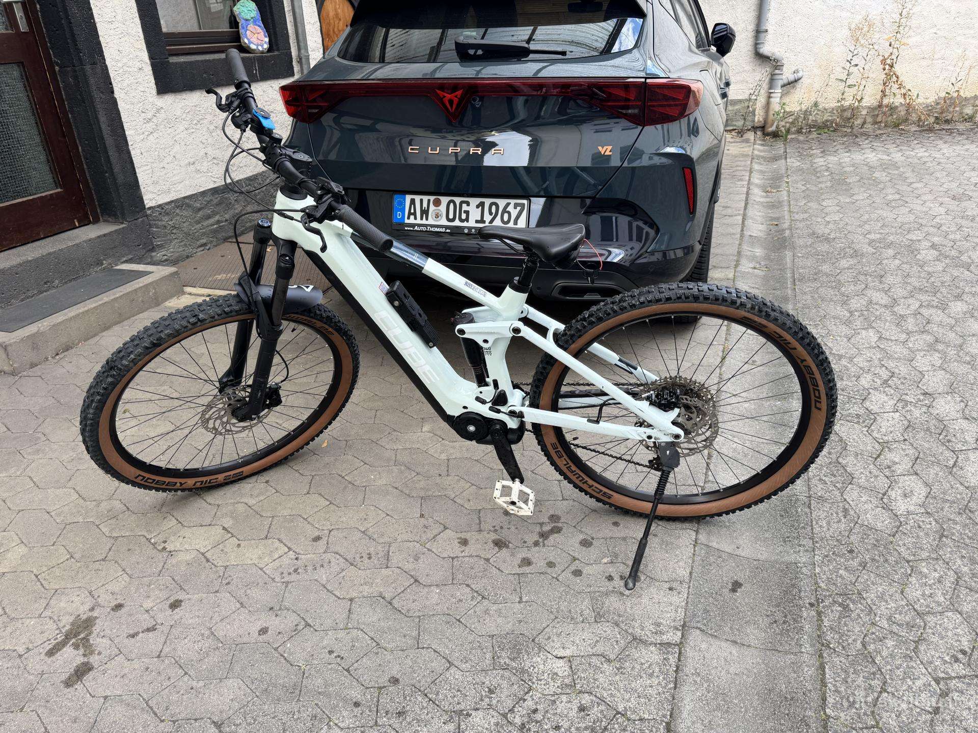 Cube Stereo Hybrid 140 Hpc Pro 750