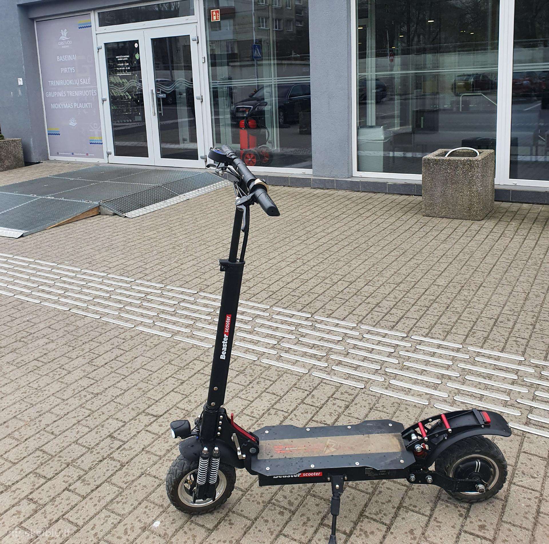Paspirtukas Beaster Bs15
