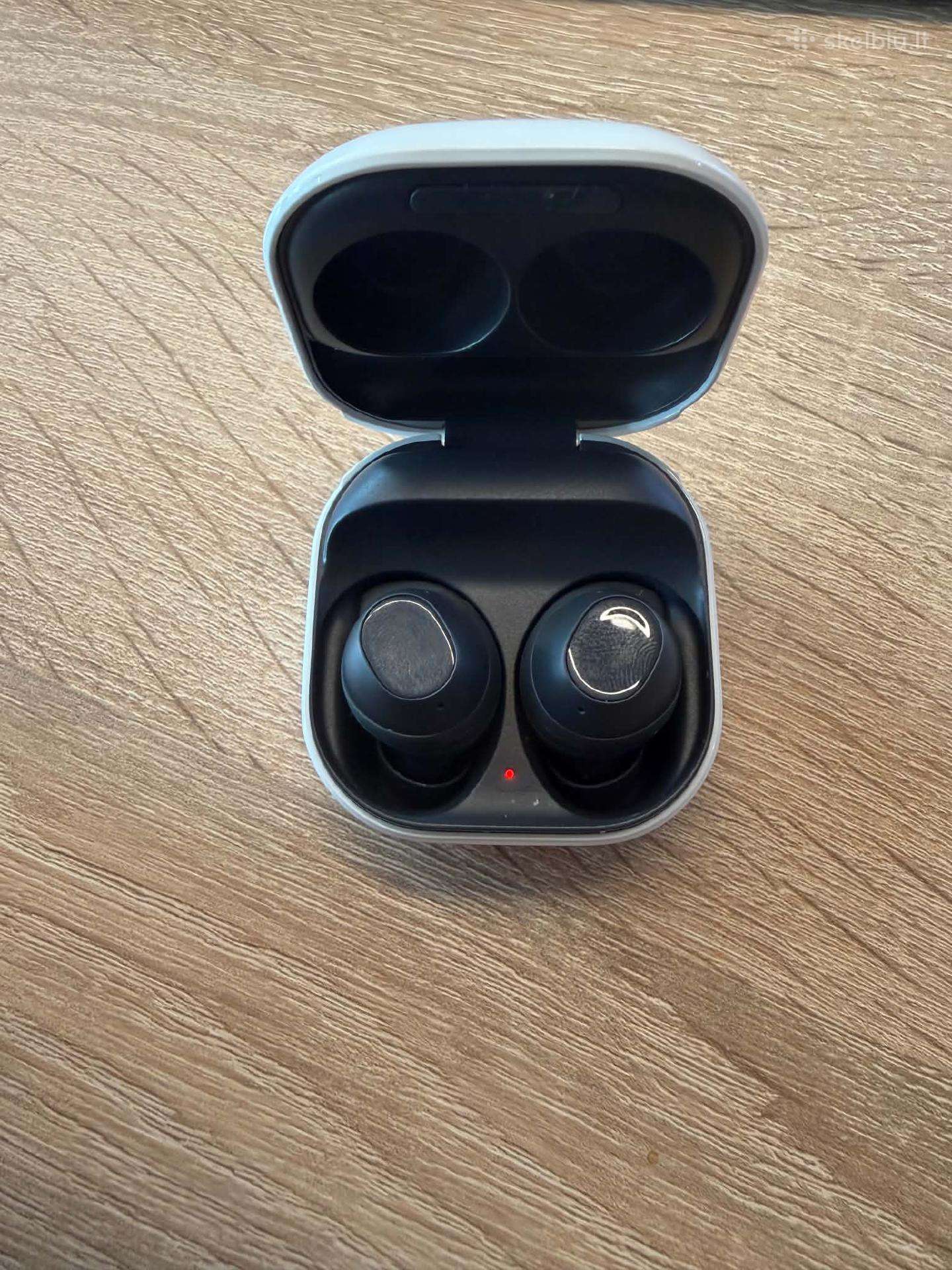 Parduodu naudotas Samsung Galaxy Buds Fe