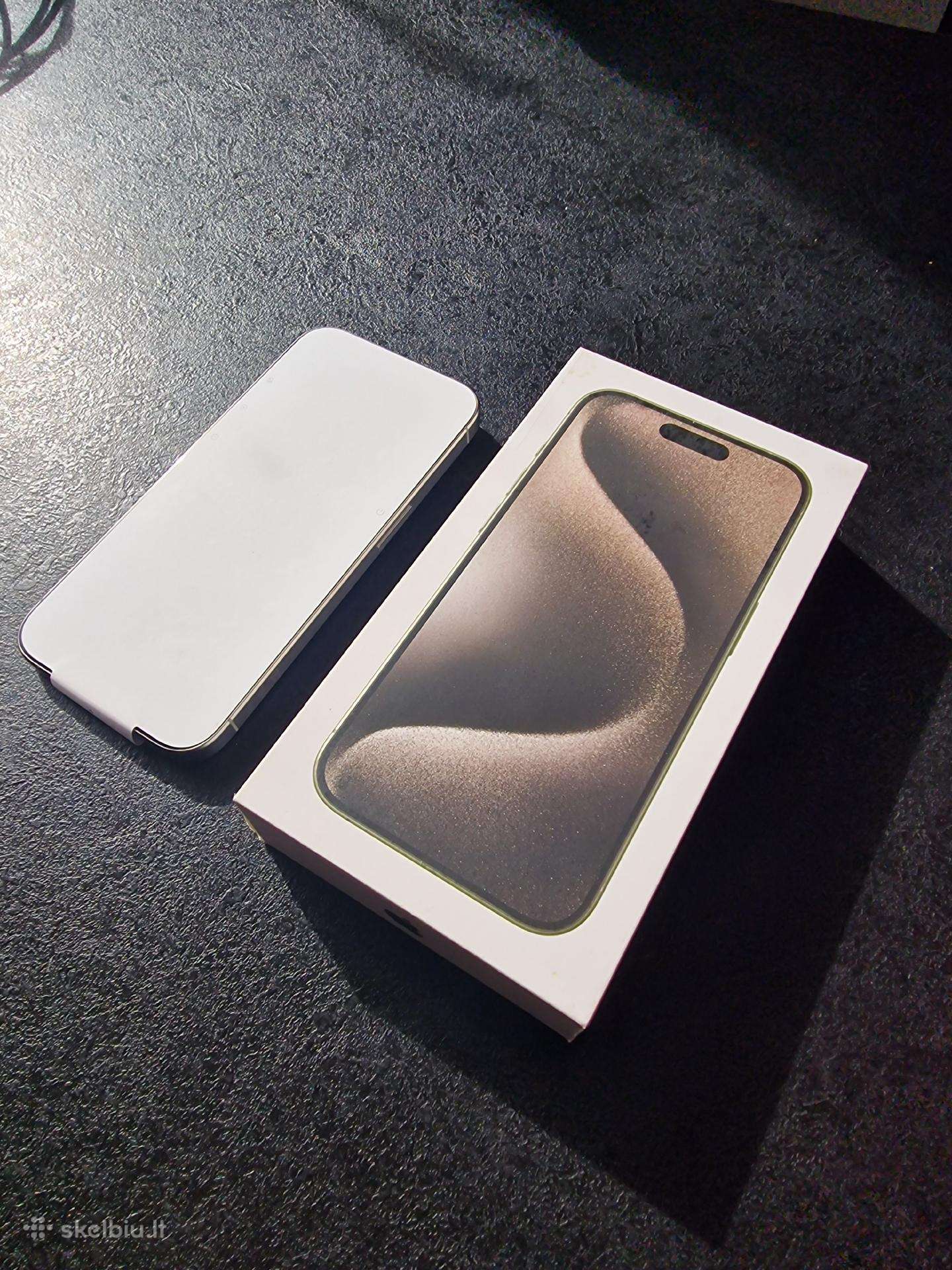iPhone 15 pro 128gb