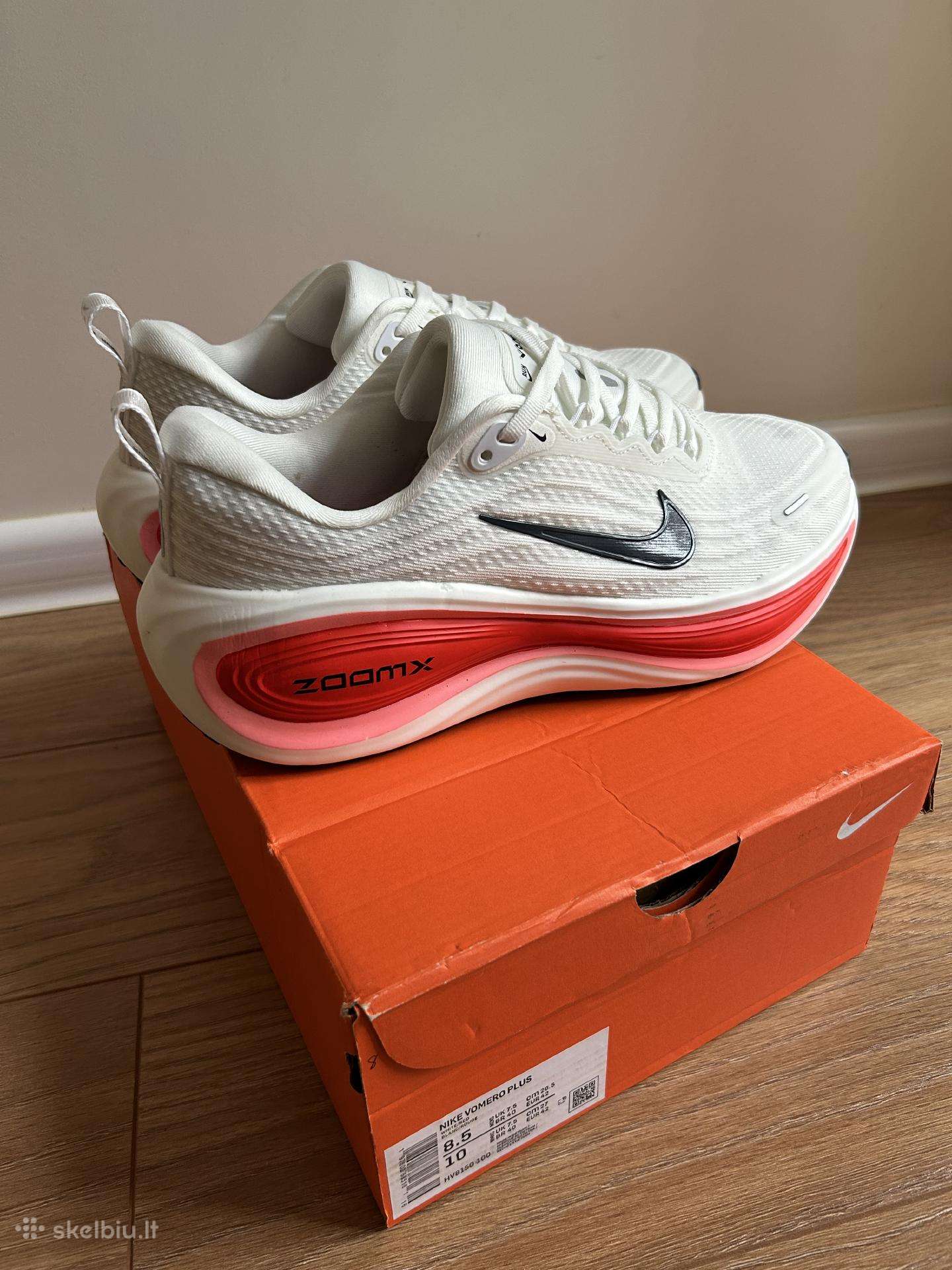 Nike Vomero Plus