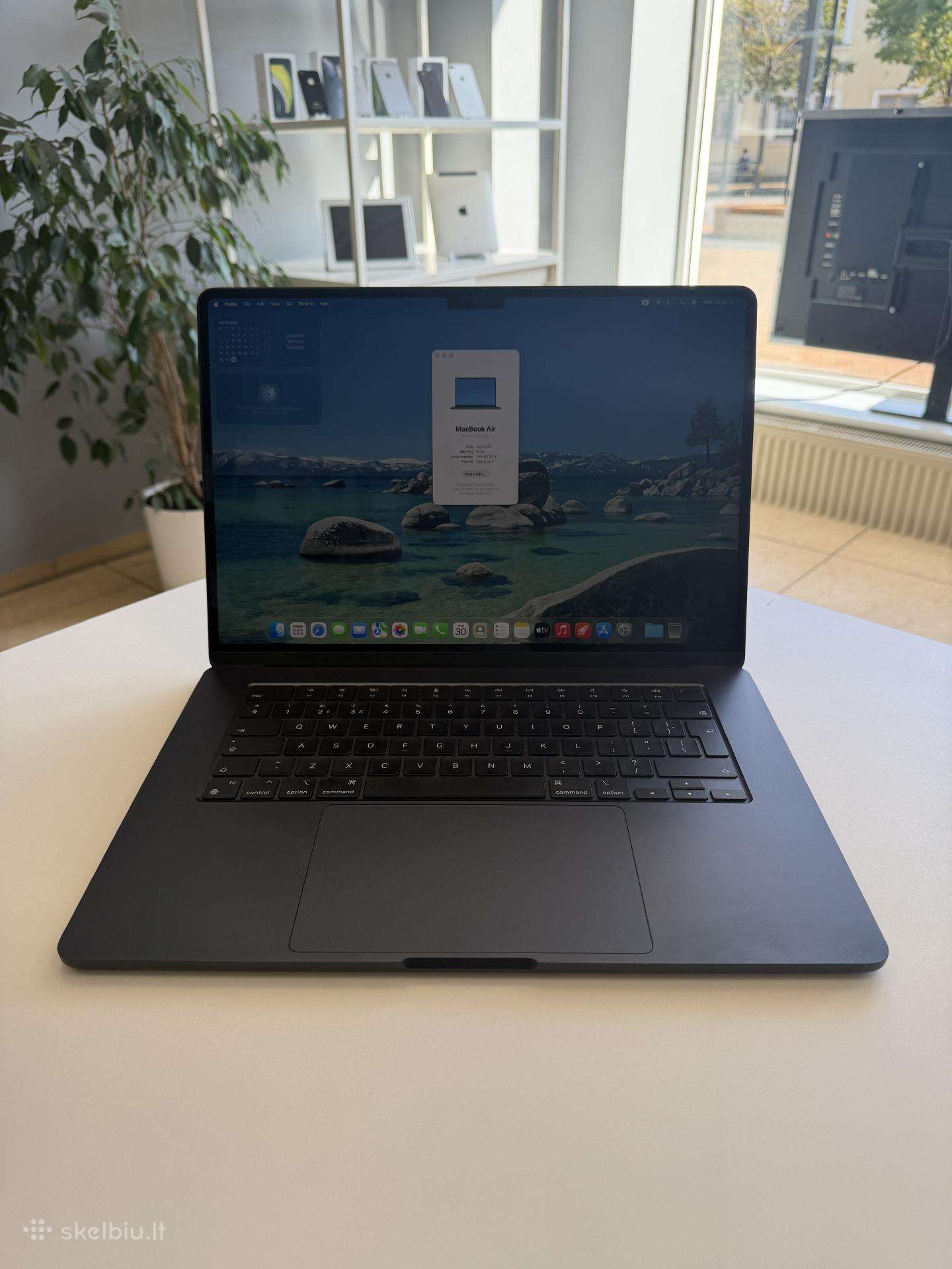 MacBook Air M2 15" 256gb