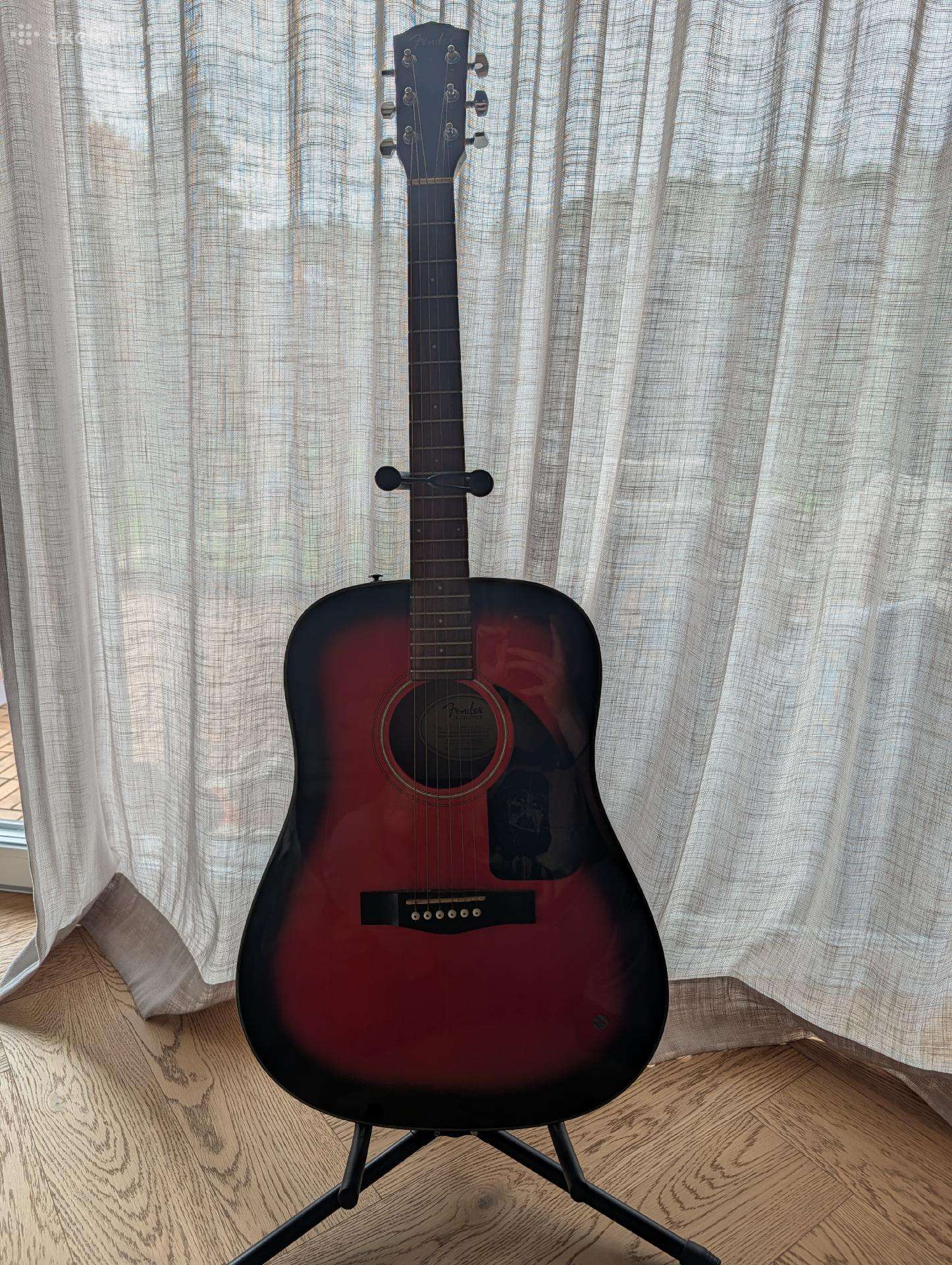 Fender akustinė gitara (CD-60 db-DS-v2