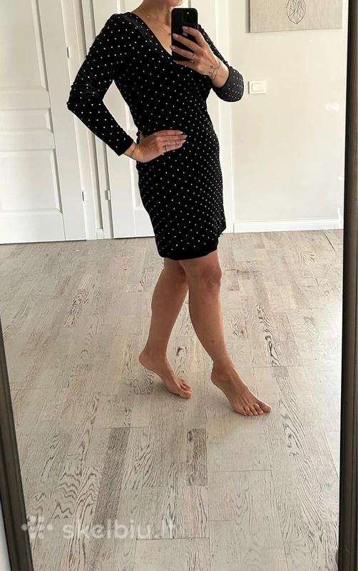 Veliūrinė blizgi suknelė