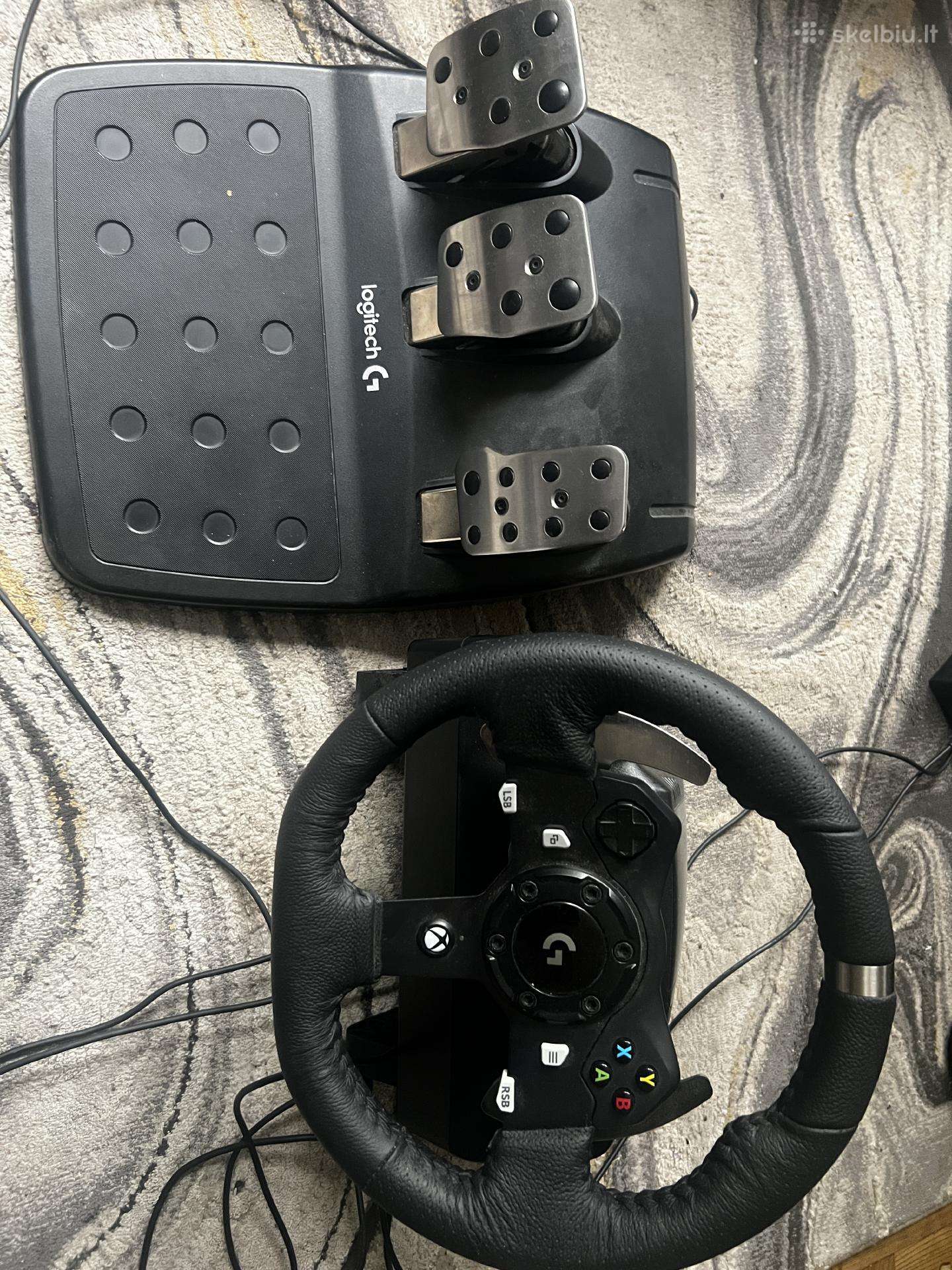 Xbox vairas su pedalais